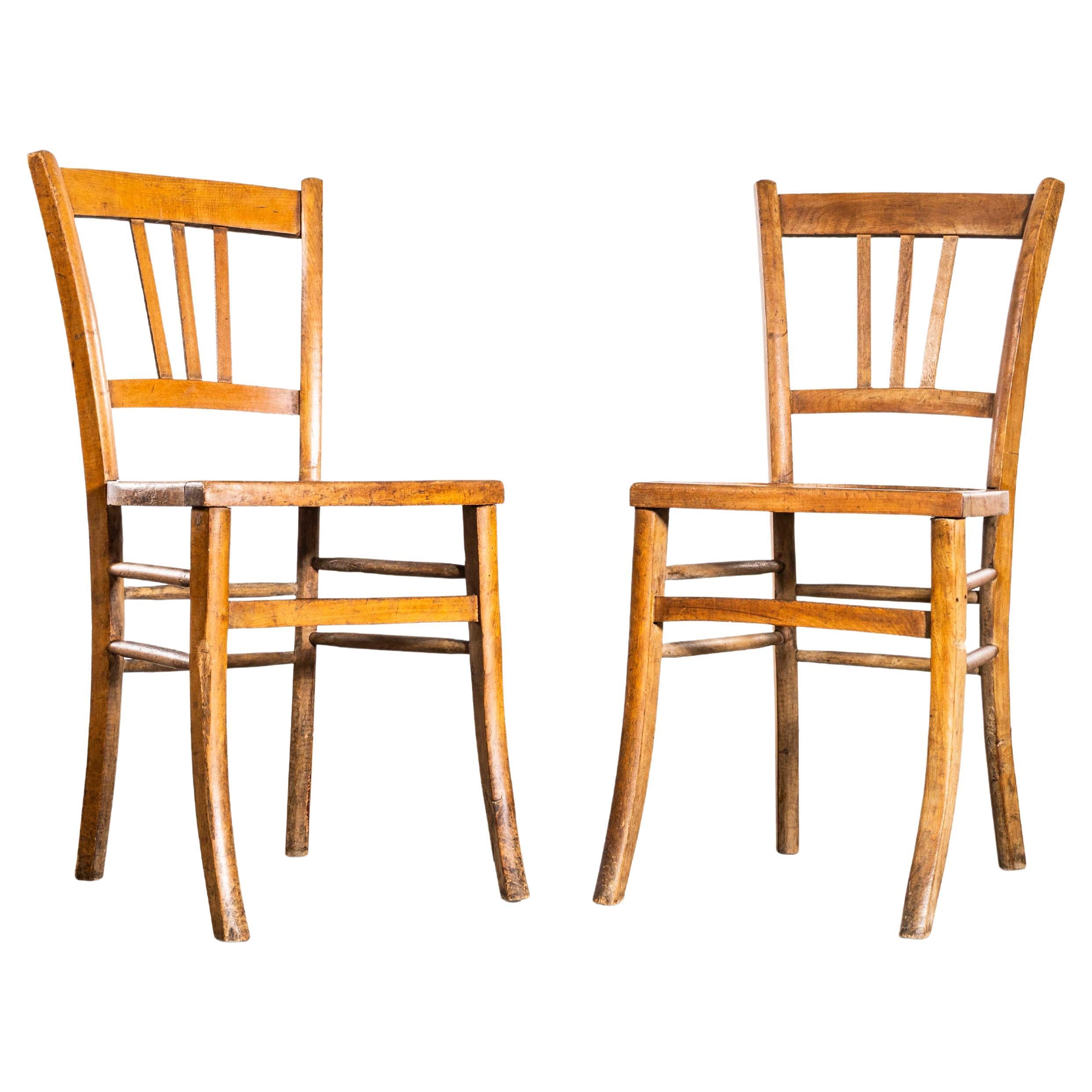 Sedie da pranzo con sedile a canne piatte della fattoria francese degli anni 
30 - Coppia