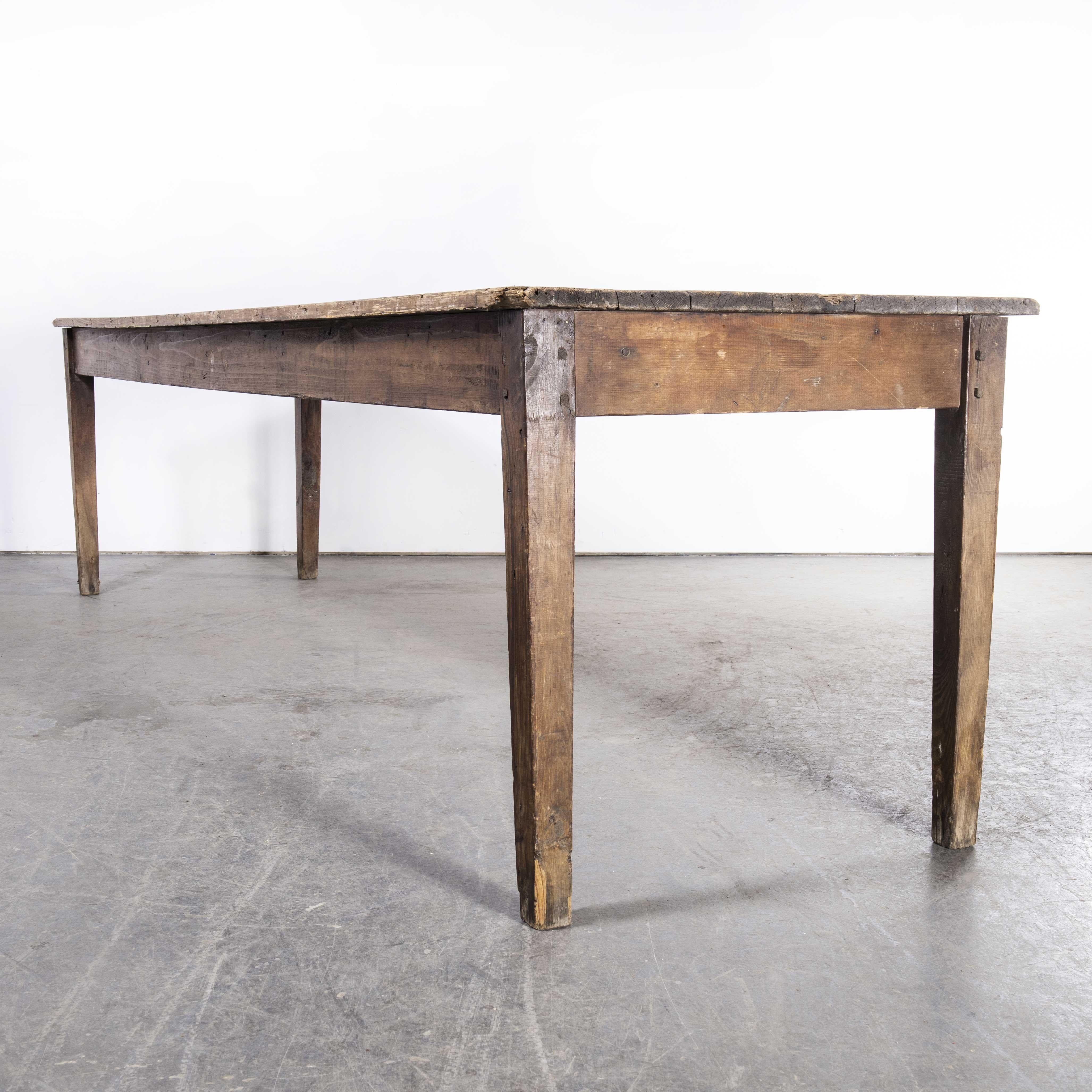1930's French Farmhouse Table, Planked Pine In Good Condition In Hook, Hampshire