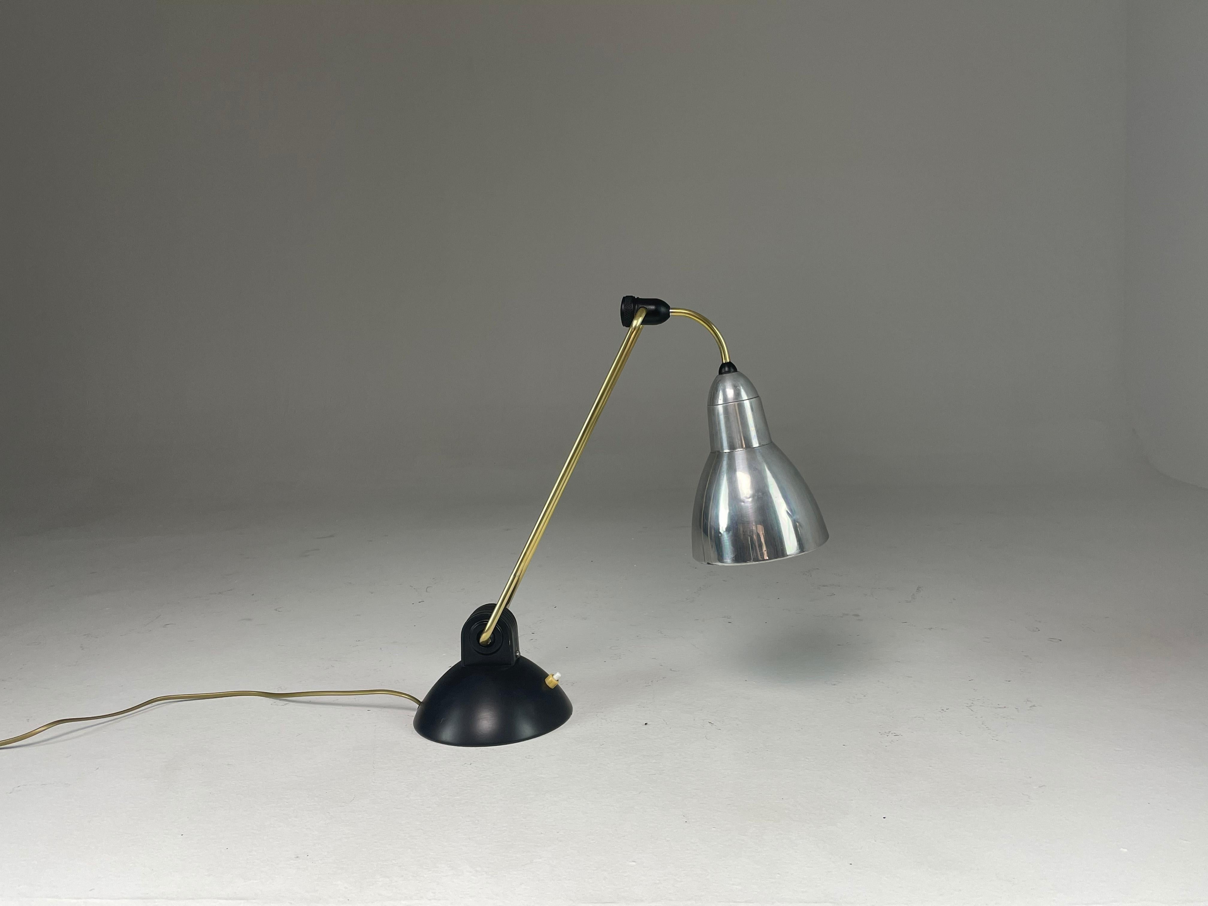 1930's French Functional Desk Lamp In Good Condition In Paris, FR
