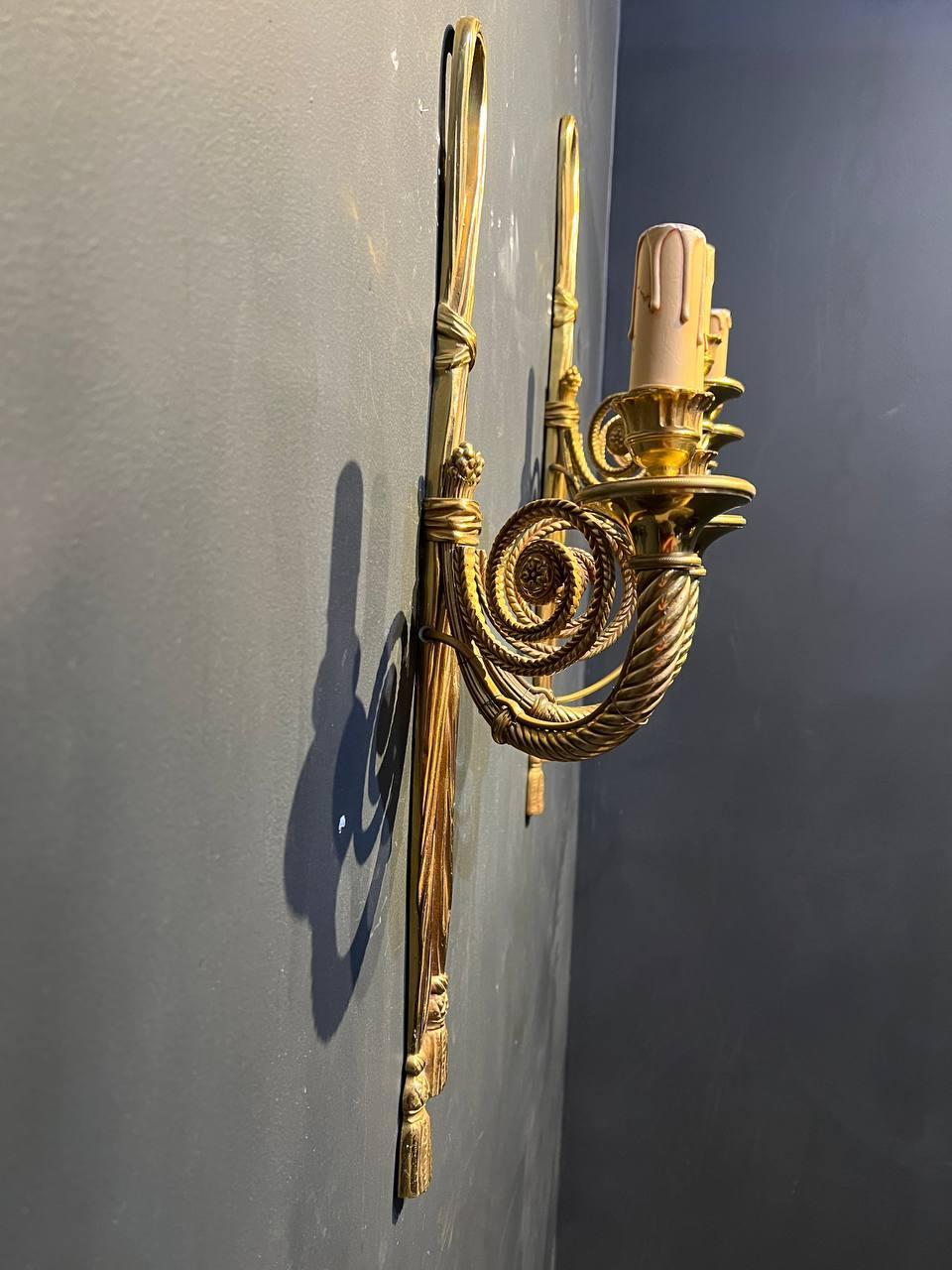 Engraved 1930's French Gild Bronze Sconces For Sale