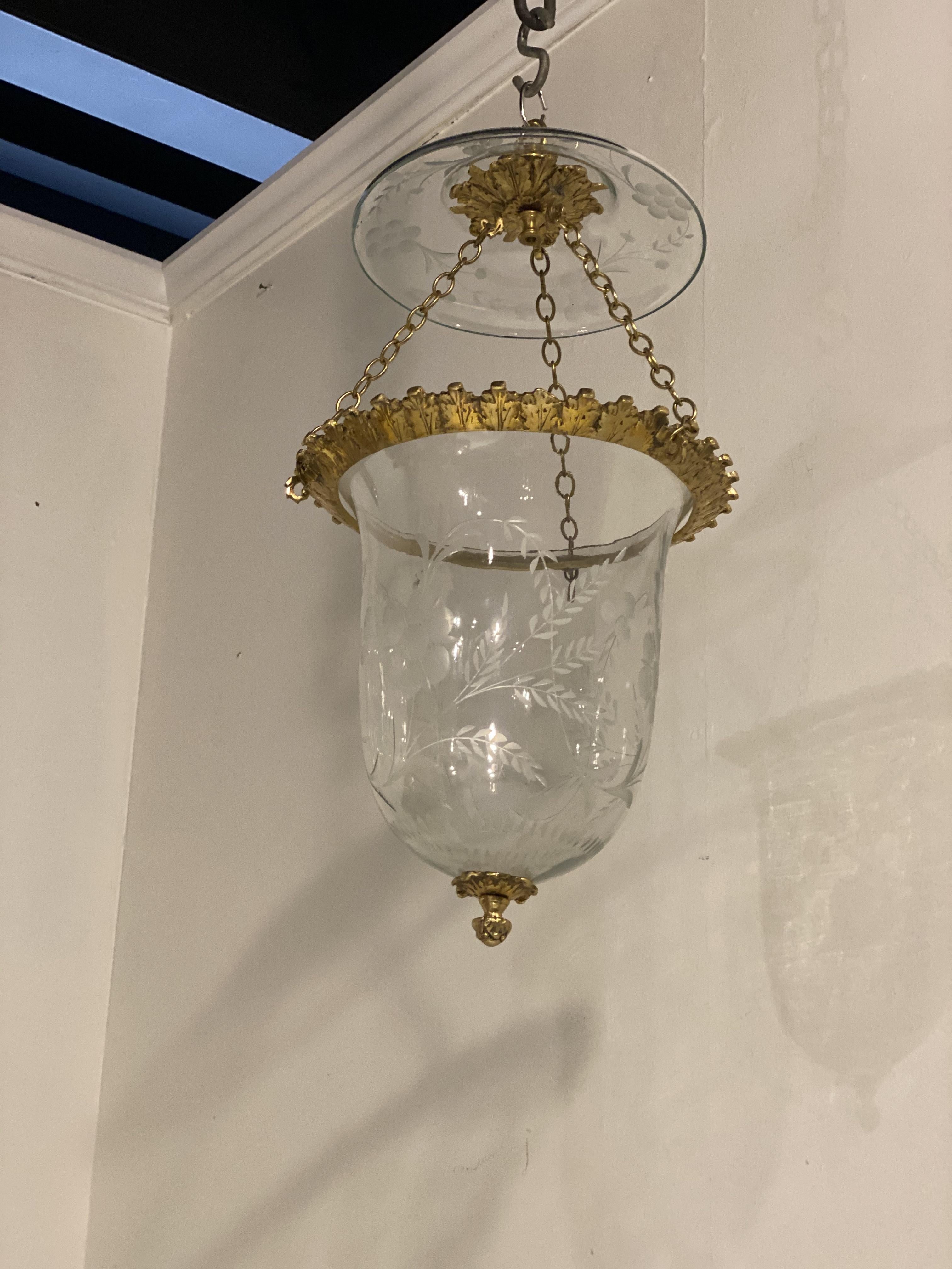 A circa 1930’s French etched glass lantern with bronze fittings. In very good vintage condition. 

Dealer: G302YP 
