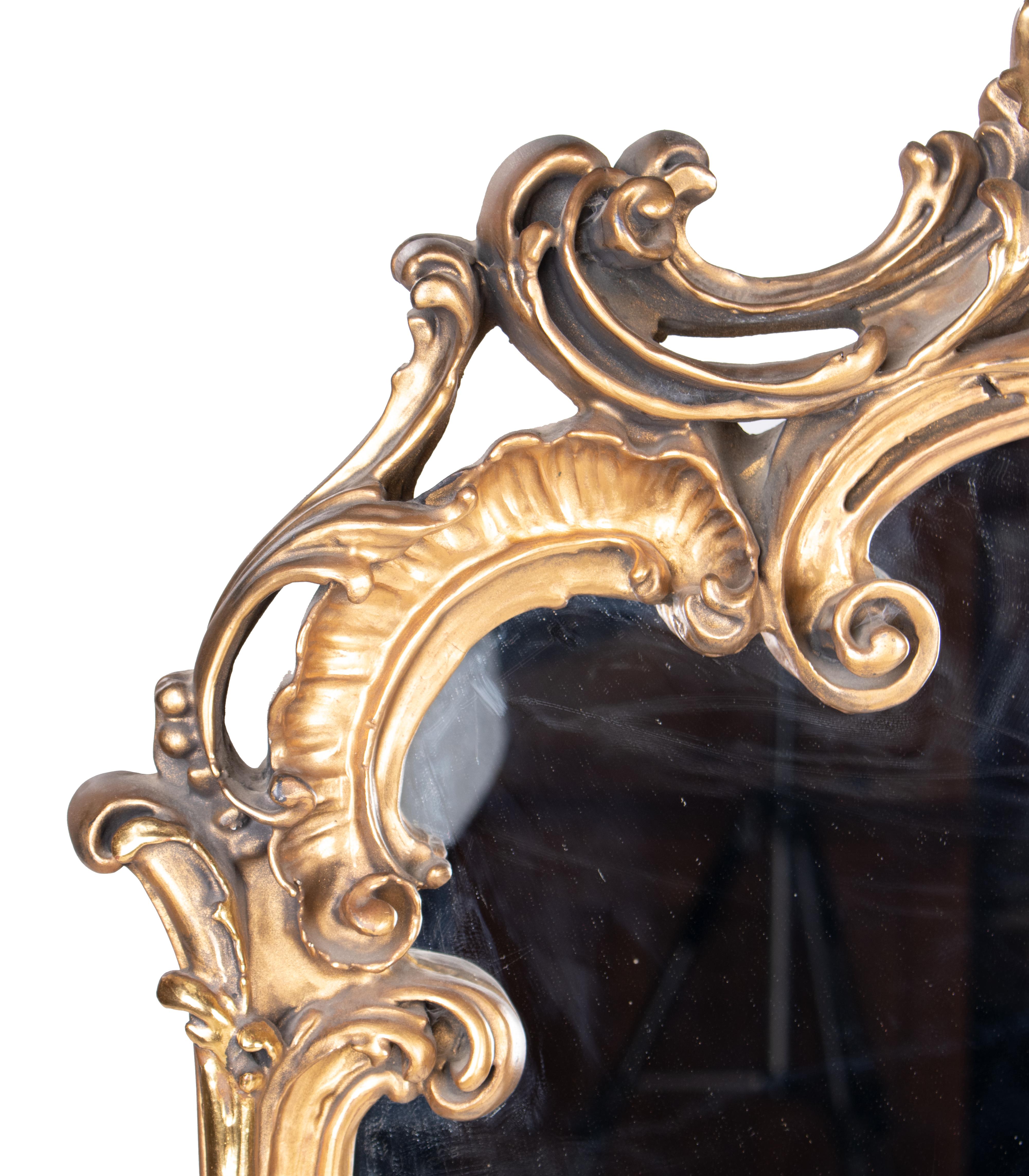 gold baroque mirror