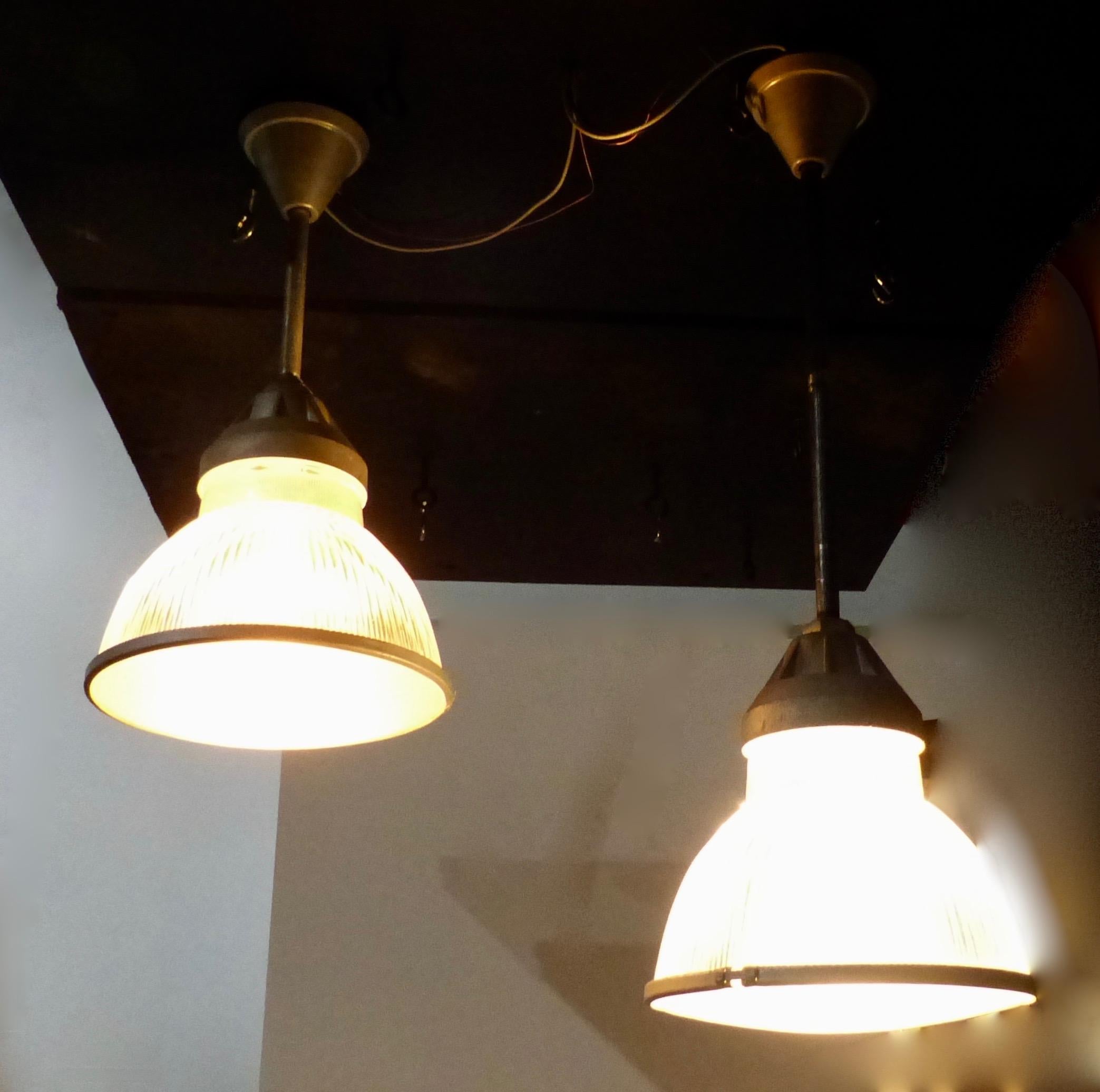 1930s French Holophane Industrial Pendant Lights Set of 8 In Good Condition In Surrey, BC