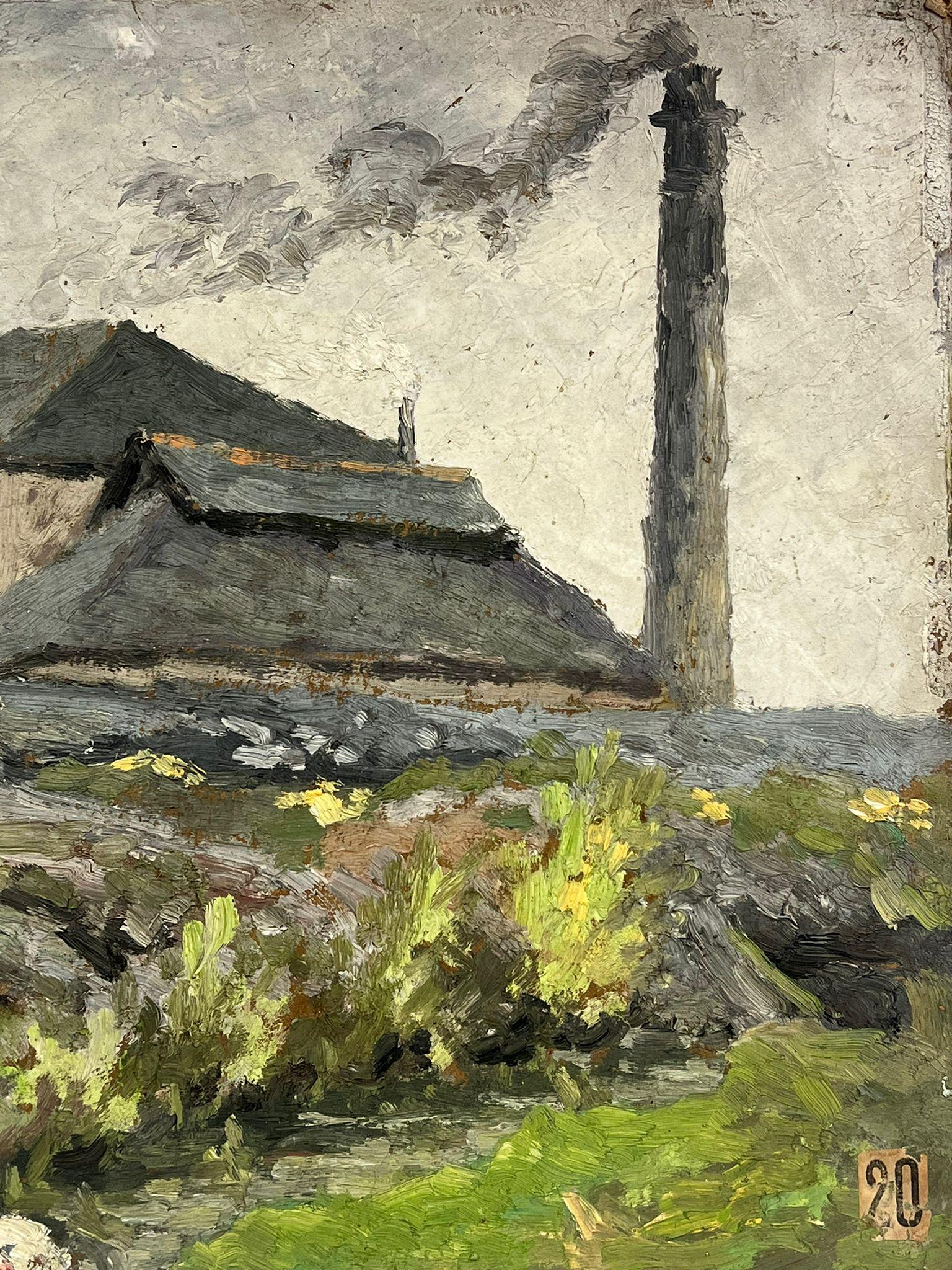 Figure laveuse dans un ruisseau campagnard à côté d'un bâtiment industriel, huile signée française - Painting de 1930's French Impressionist