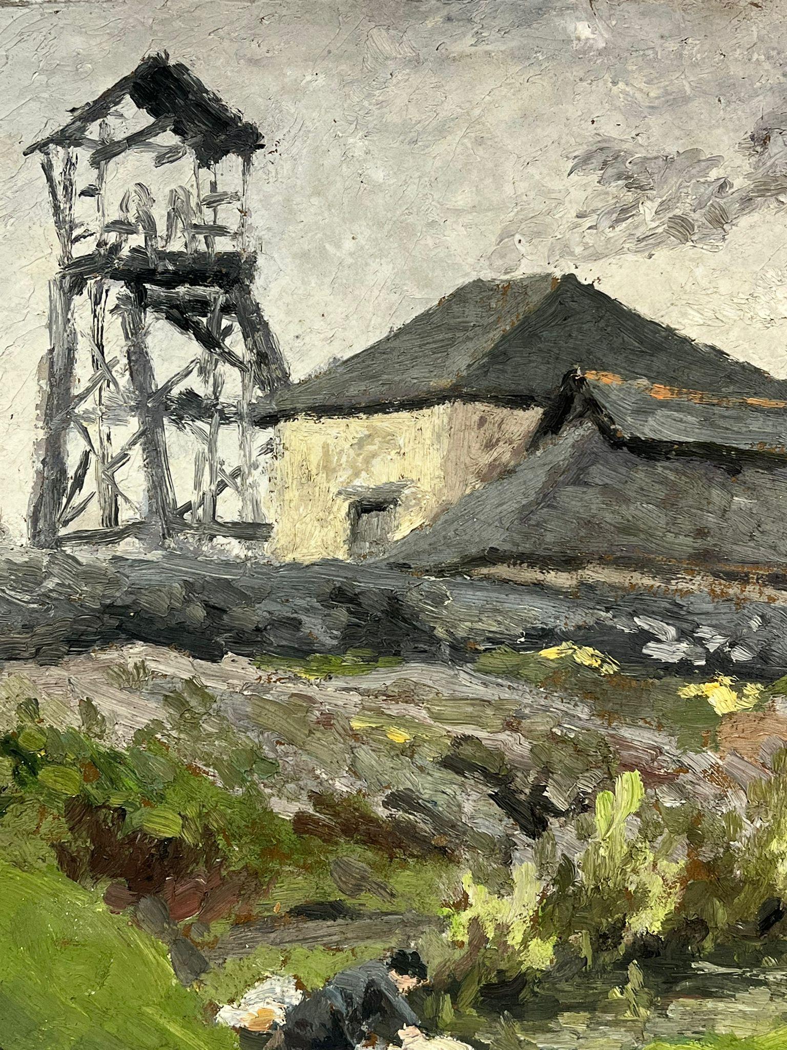 Figure laveuse dans un ruisseau campagnard à côté d'un bâtiment industriel, huile signée française en vente 2