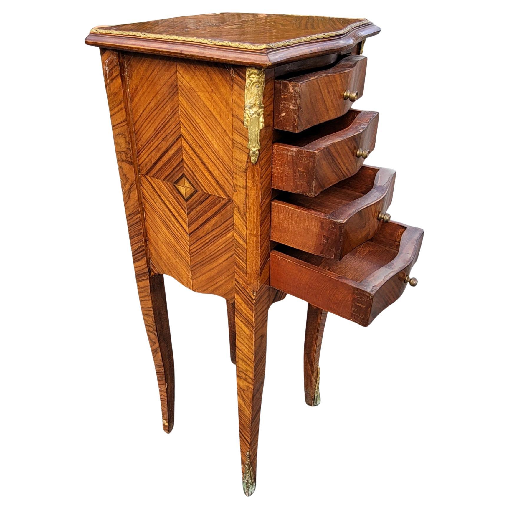 1930s French Louis XV  4-Drawer Kingwood and Ormolu Mounted Side Table In Good Condition For Sale In Germantown, MD