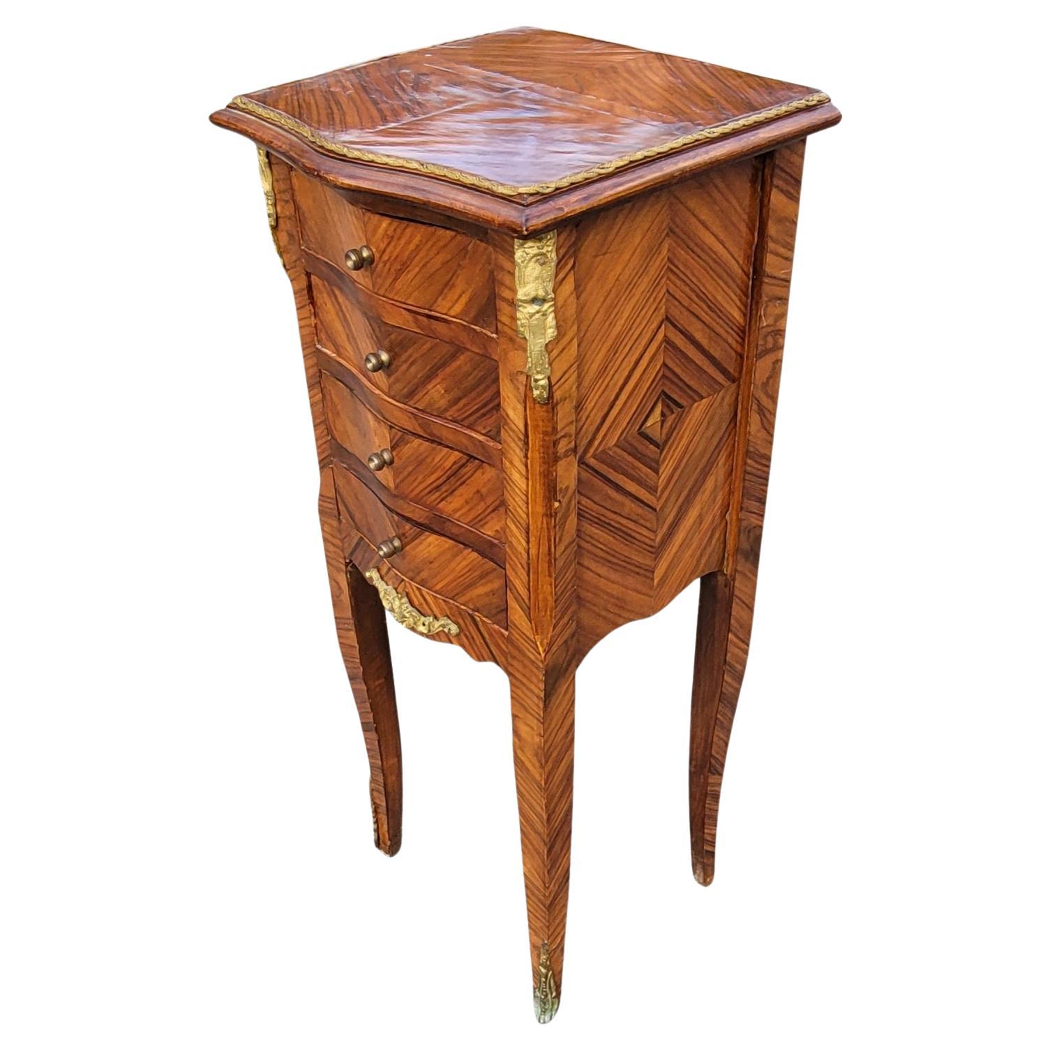 1930s French Louis XV  4-Drawer Kingwood and Ormolu Mounted Side Table For Sale 2
