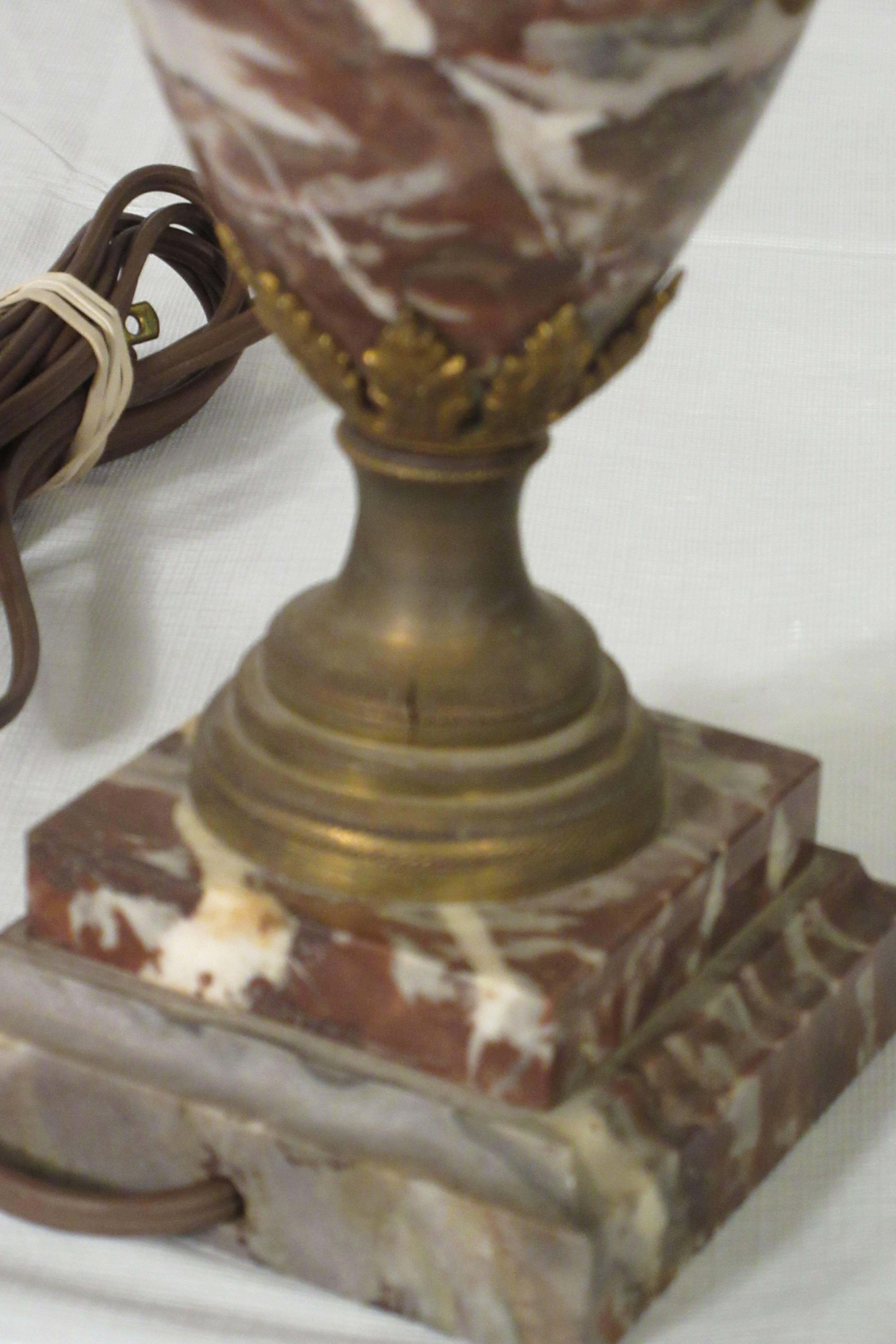 1930s French Marble Table Lamp Brass Accents For Sale 4