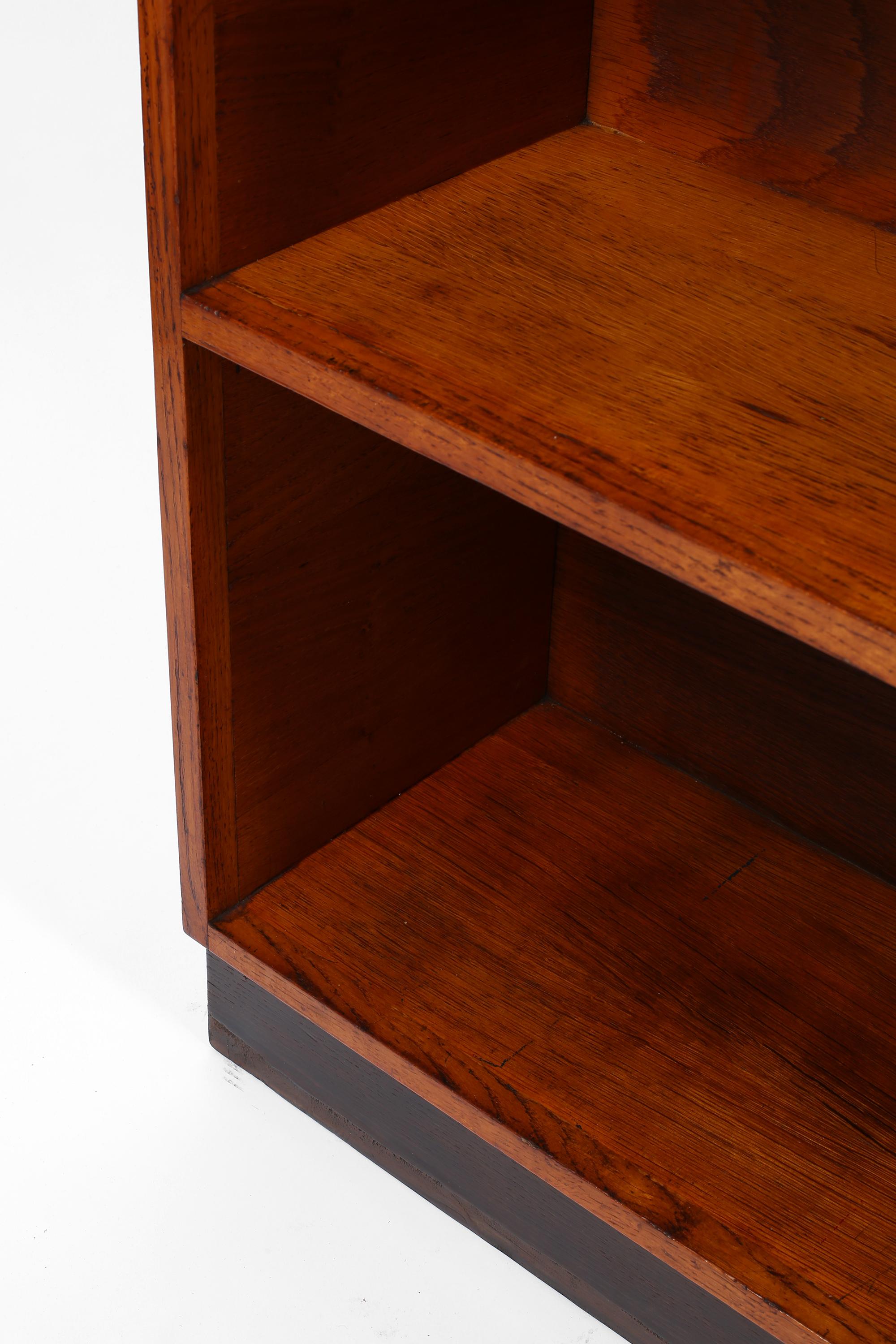 1930s French Modernist Oak Bookcase For Sale 11