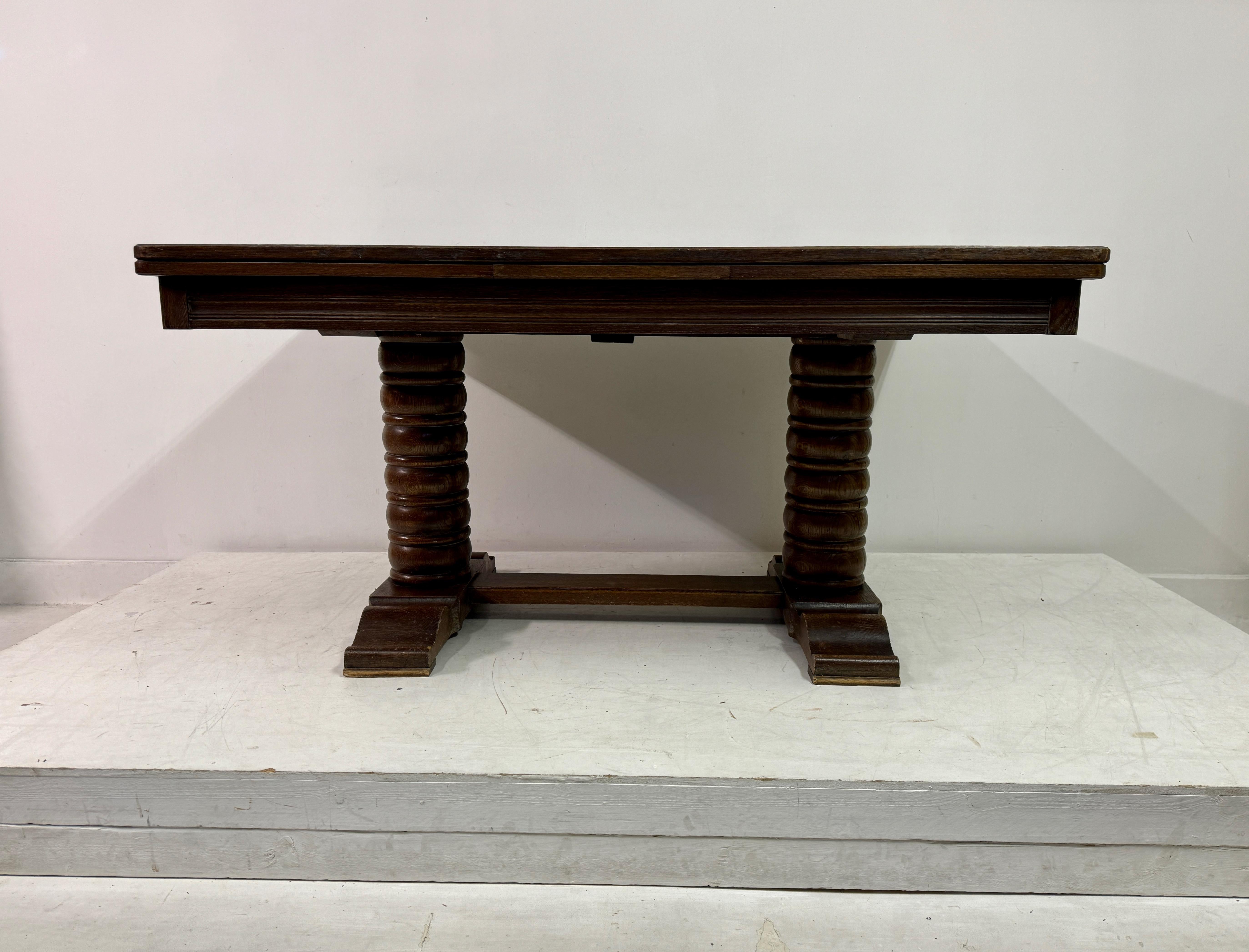 20th Century 1930s French Oak Extending Dining Table With Turned Bobbin Legs For Sale