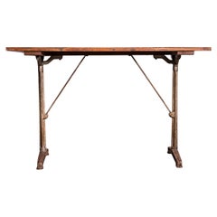 Petite table de salle à manger en fonte d'origine française des années 1930 (3581)