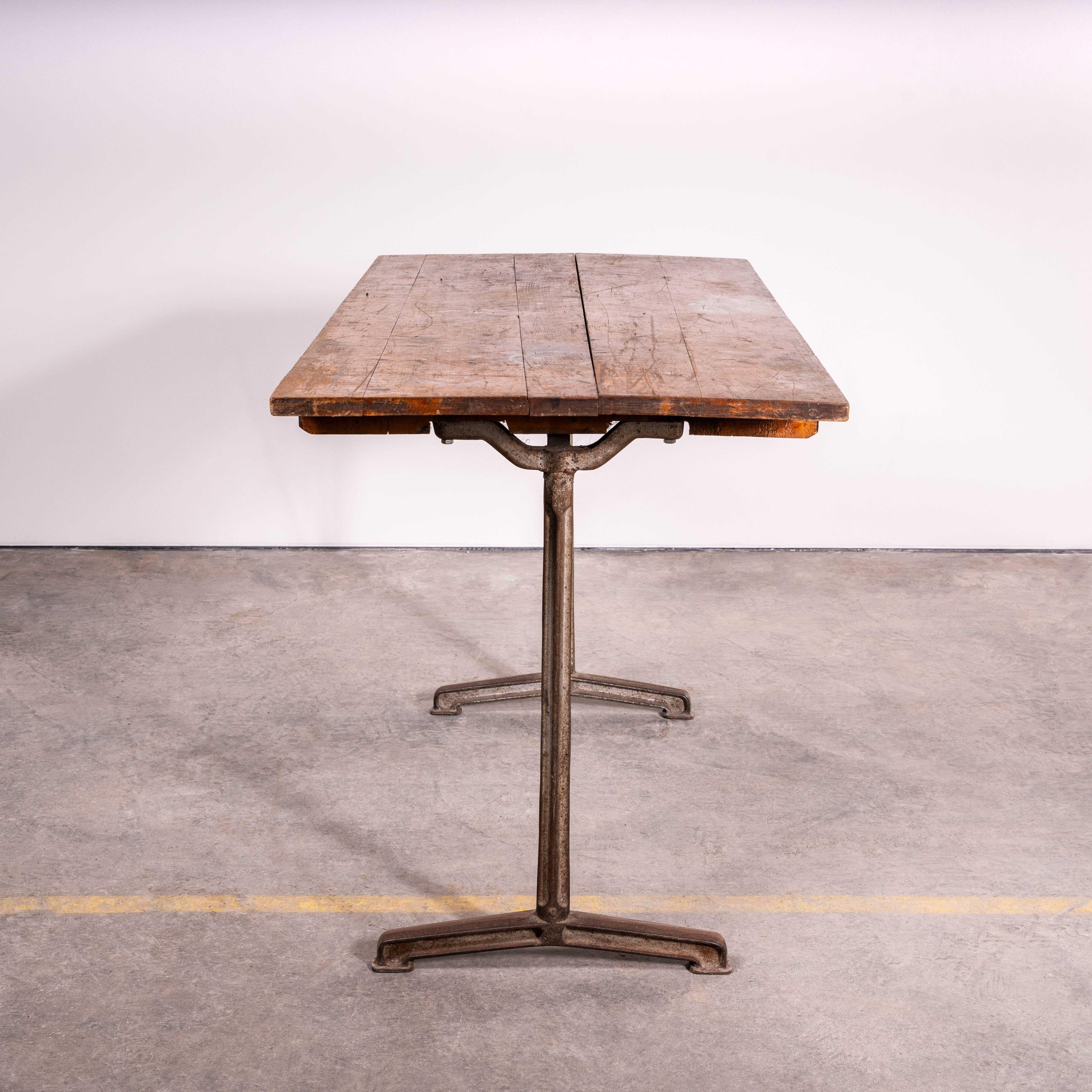 1930's French Original Cast Base Small Dining Table (3583) In Good Condition For Sale In Hook, Hampshire