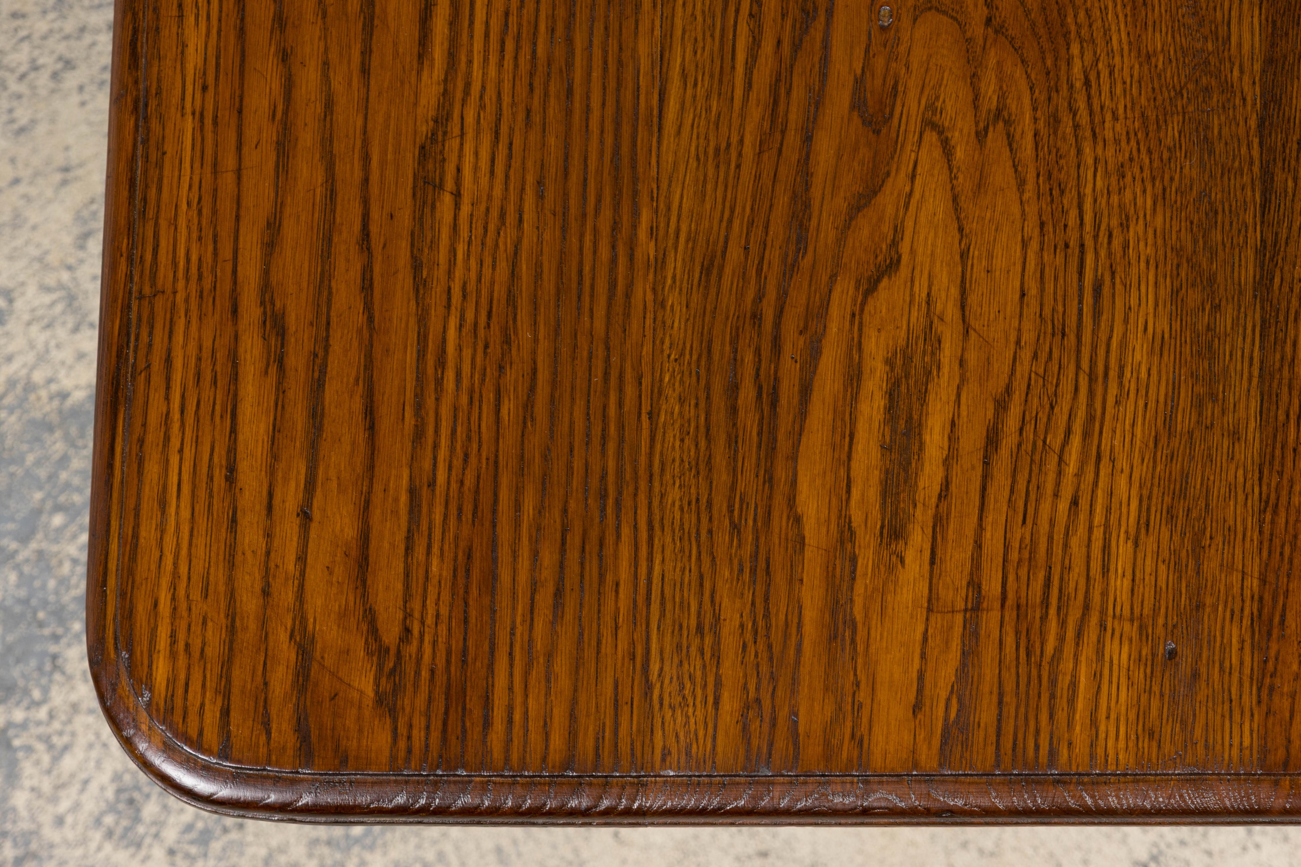 1930s French Parisian Art Deco Oak Extendable Dining Table In Good Condition For Sale In Astoria, NY