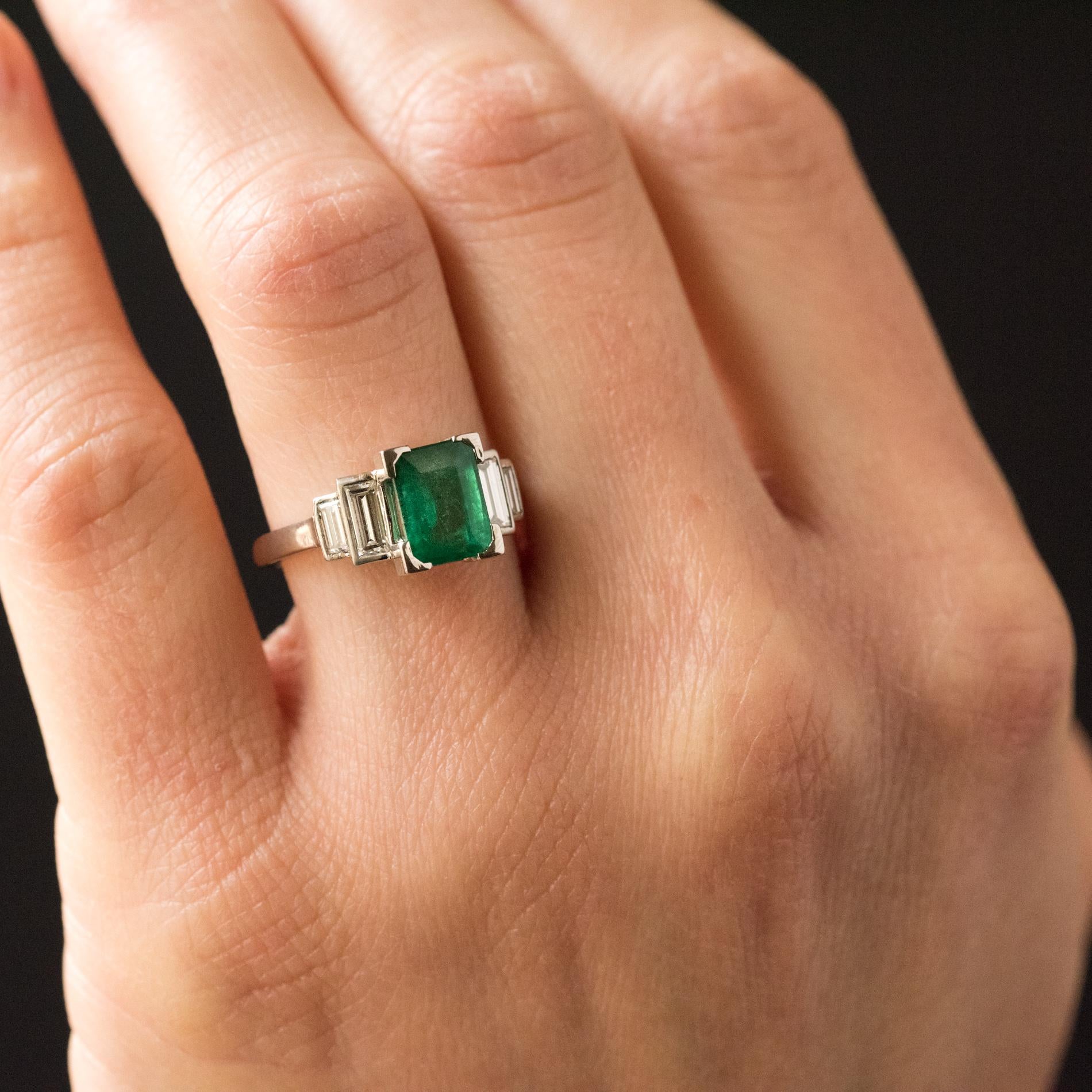 Women's 1930s French Platinum Art Deco Emerald Diamond Ring