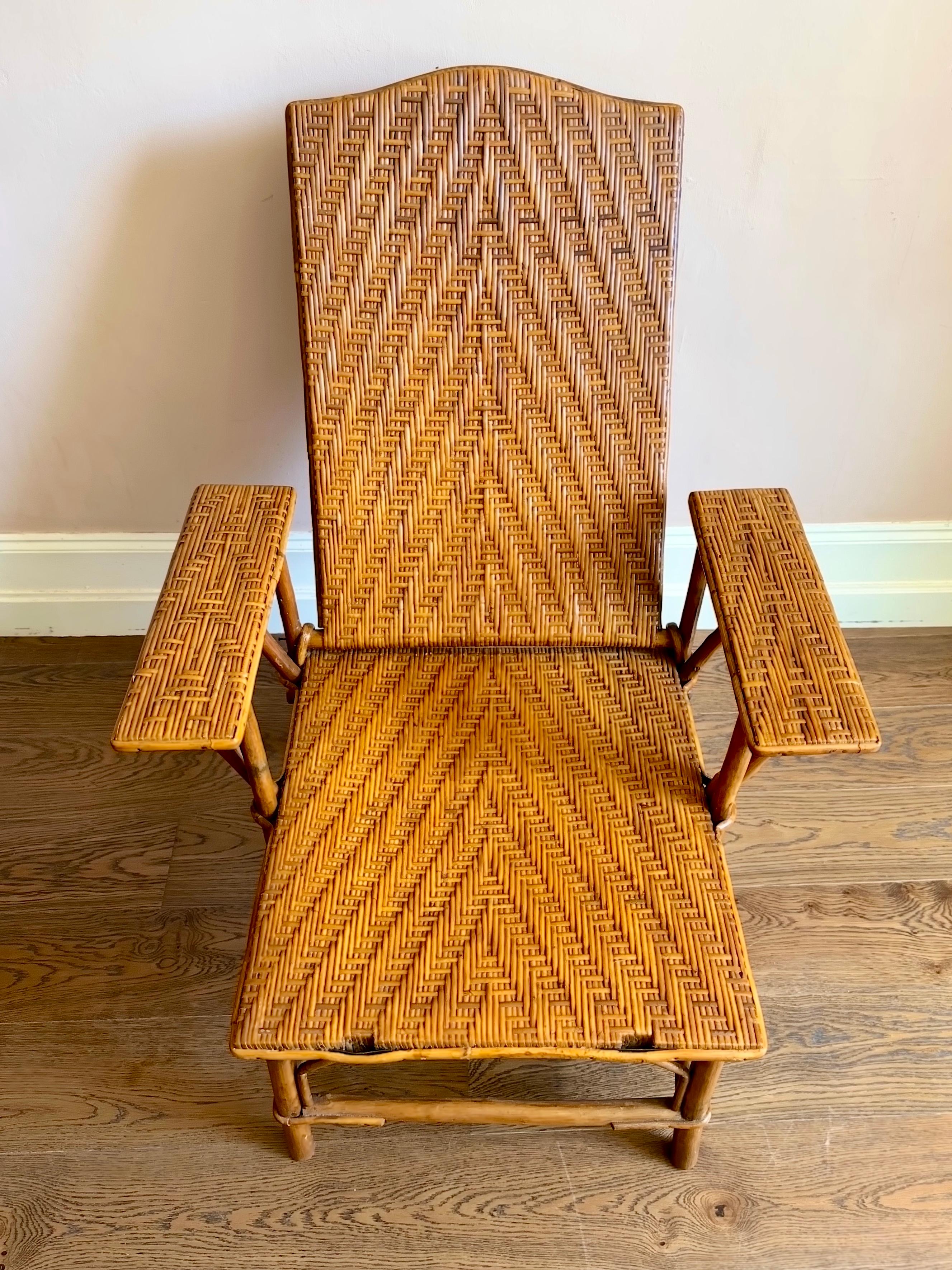 1930s French Rattan & Wood Chaise Longue Sun Lounger In Good Condition In London, GB