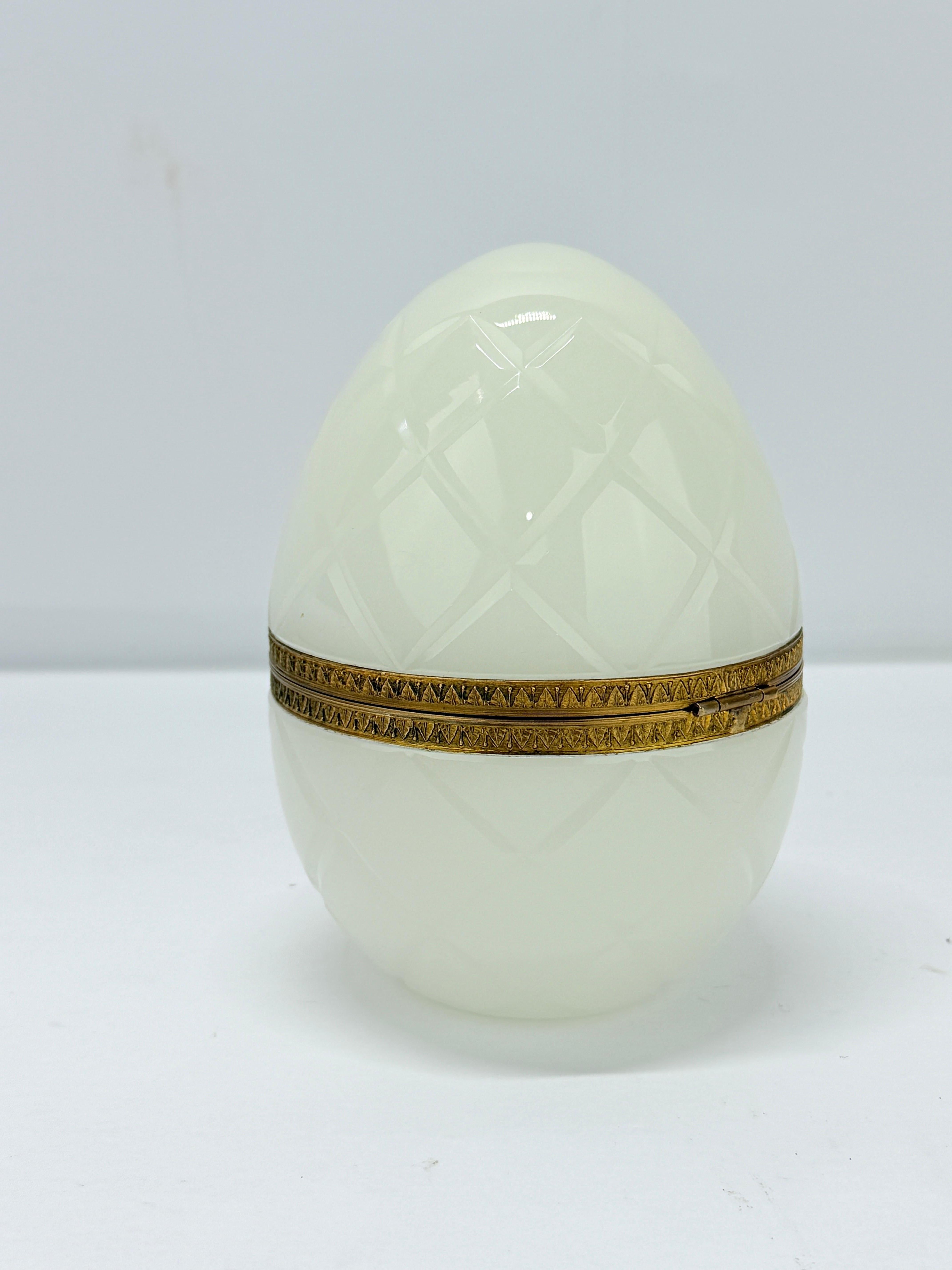 20th Century 1930's French Sculpted White Opaline & Ormolu Mounted Egg Shaped Trinket Box
