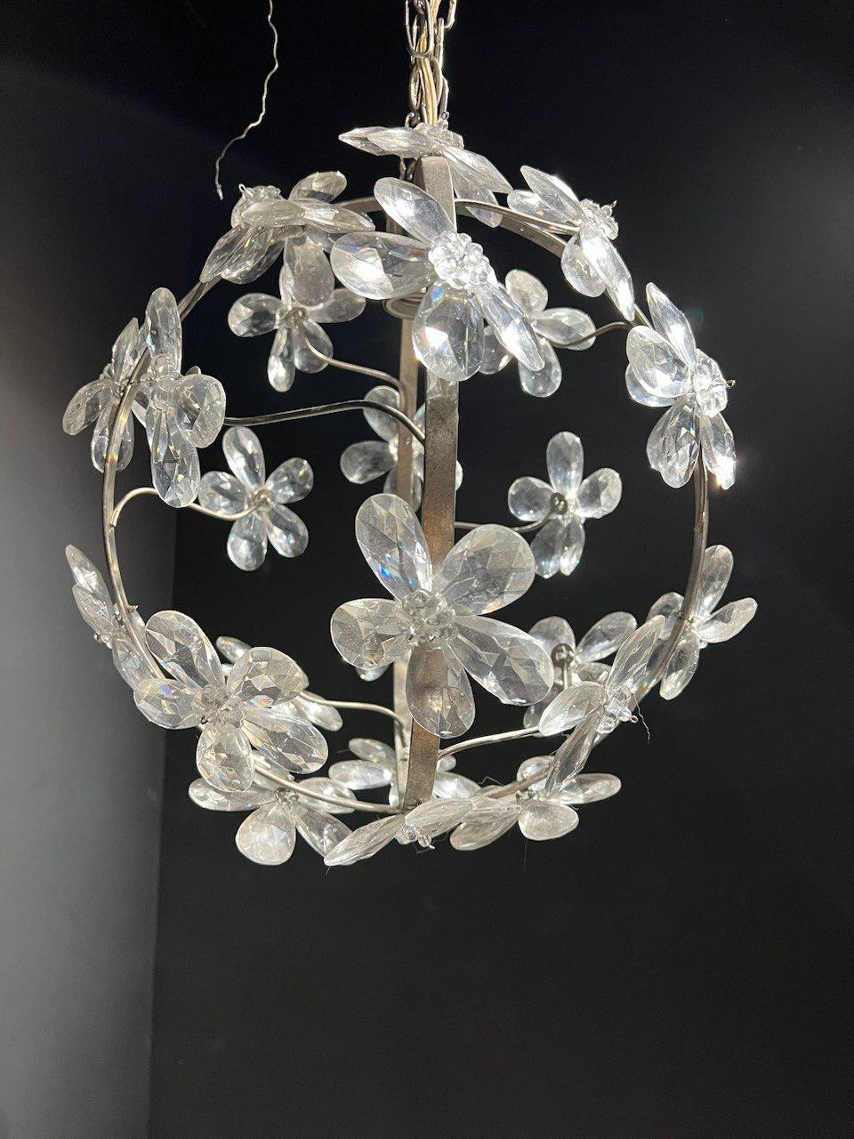 1930s French Small Crystal Flower Light Fixture In Good Condition For Sale In New York, NY