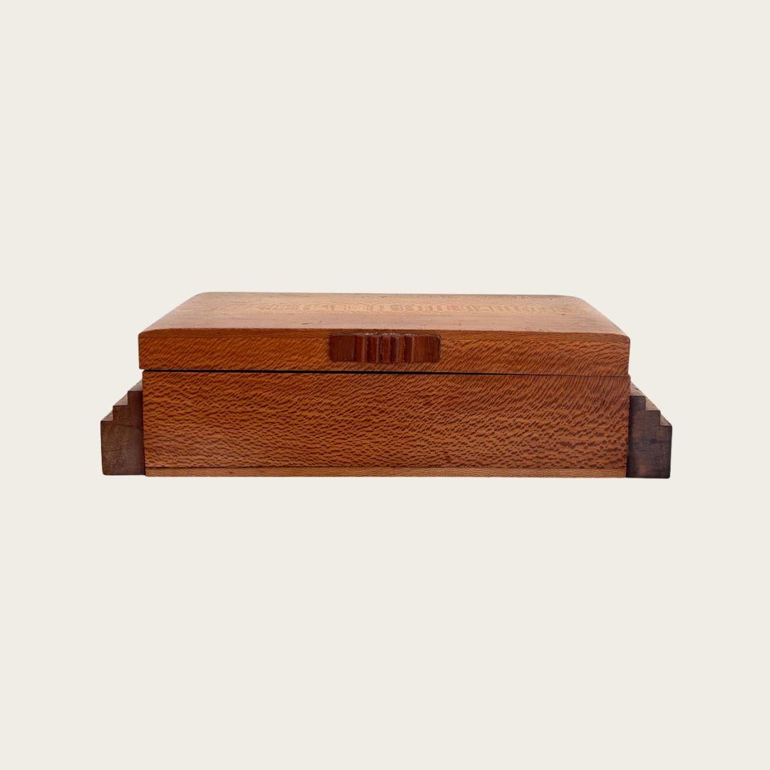 1930s French Solid Birdseye Maple Art Deco Box In Good Condition For Sale In Brooklyn, NY