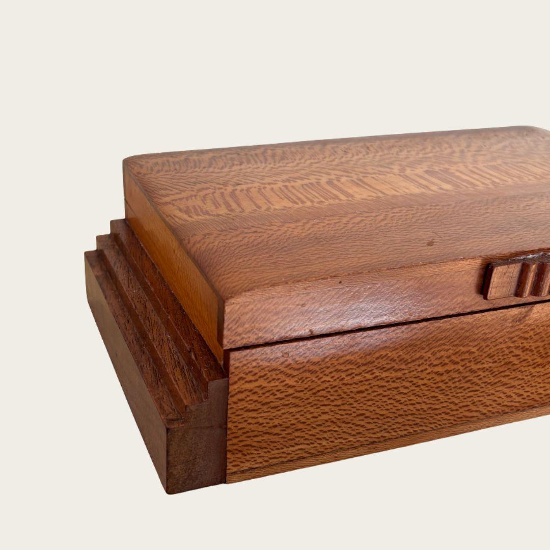 Mid-20th Century 1930s French Solid Birdseye Maple Art Deco Box For Sale
