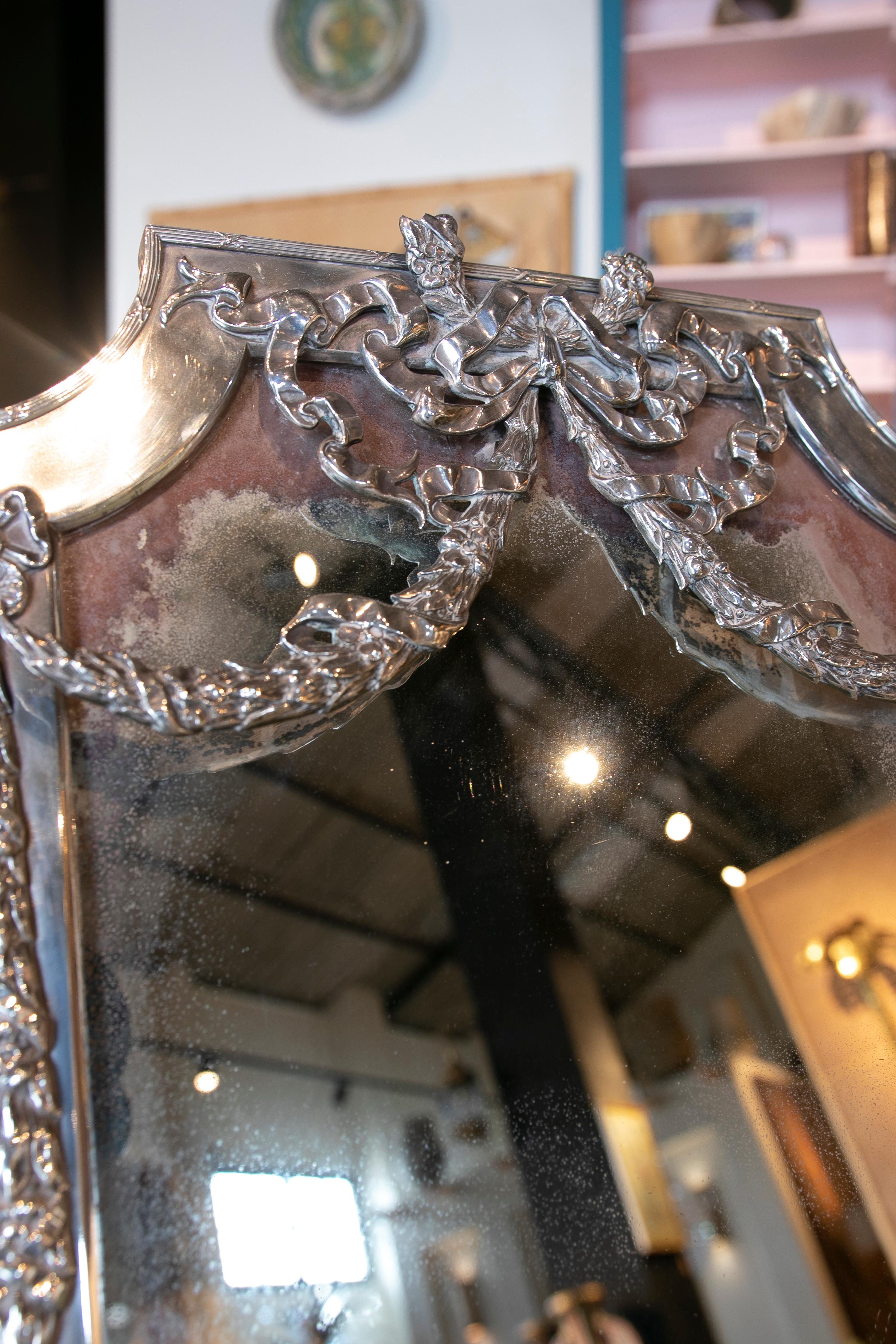 1930s French Table Mirror in Silver Plated Metal with Wooden Back 8