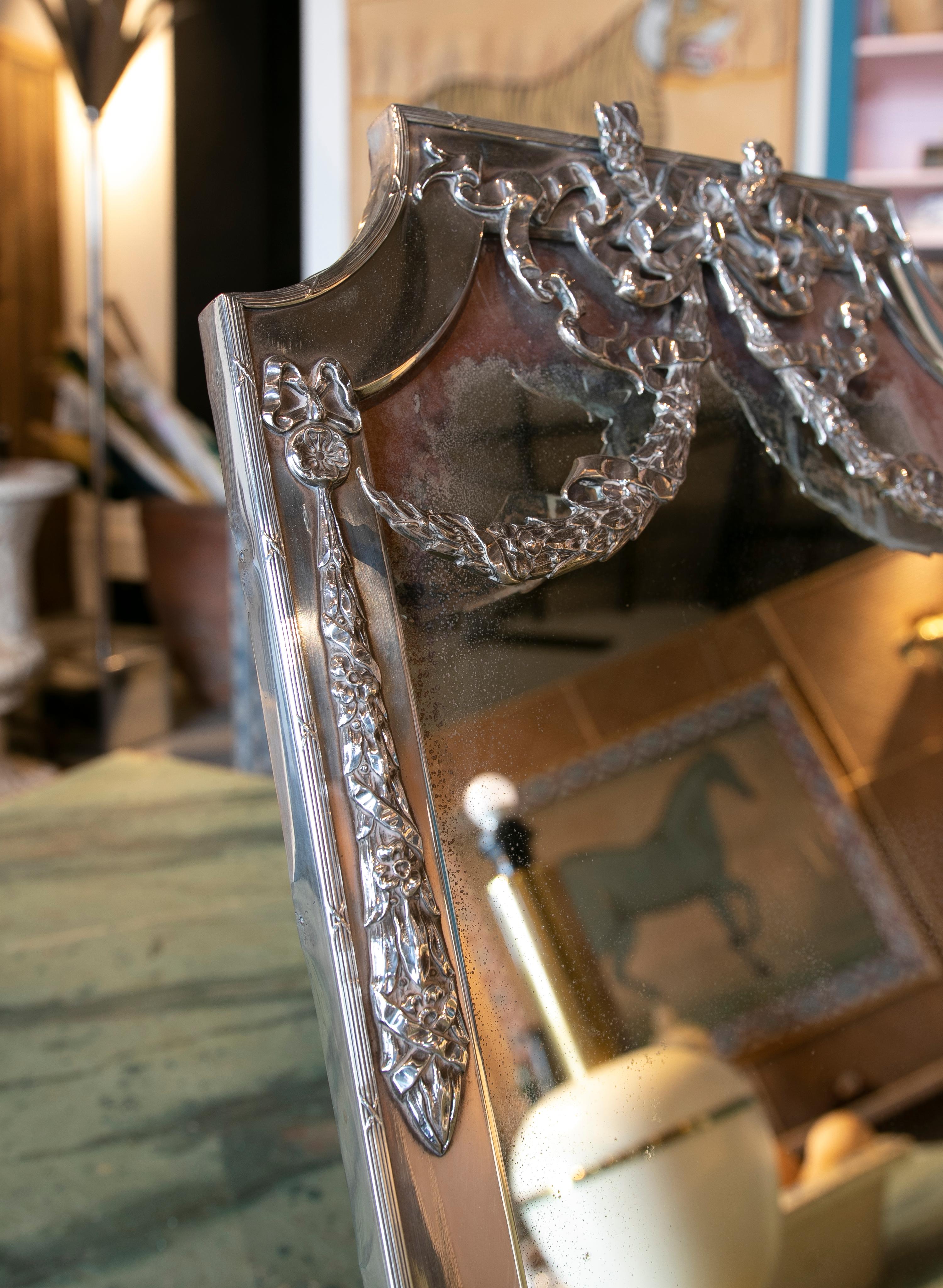 1930s French Table Mirror in Silver Plated Metal with Wooden Back 2