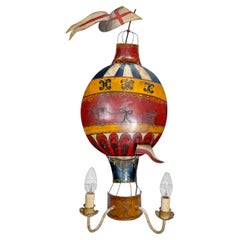 Lampada da parete a mongolfiera in tiglio francese del 1930