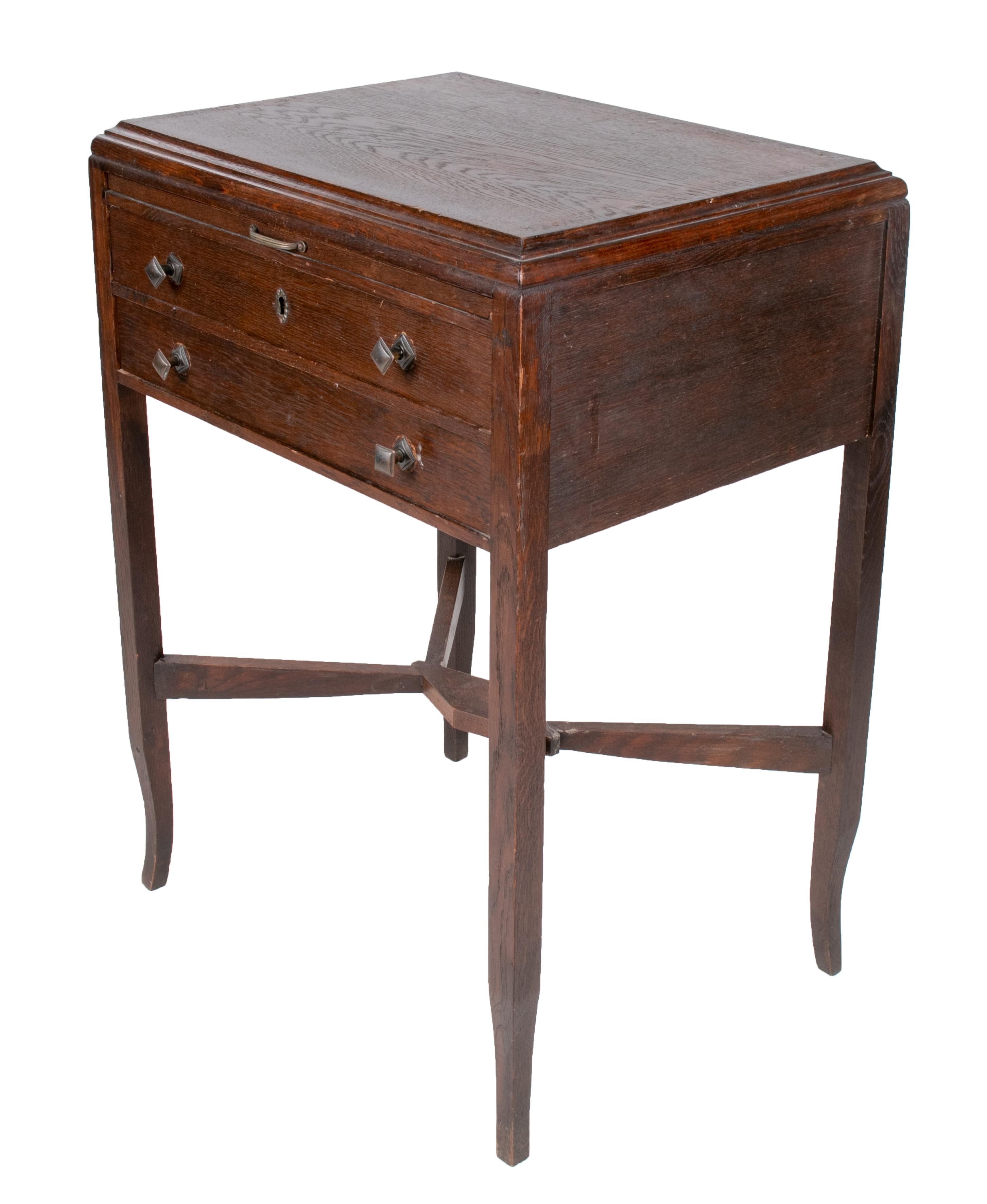 1930s French Two-Drawer Auxiliary Table In Good Condition In Marbella, ES