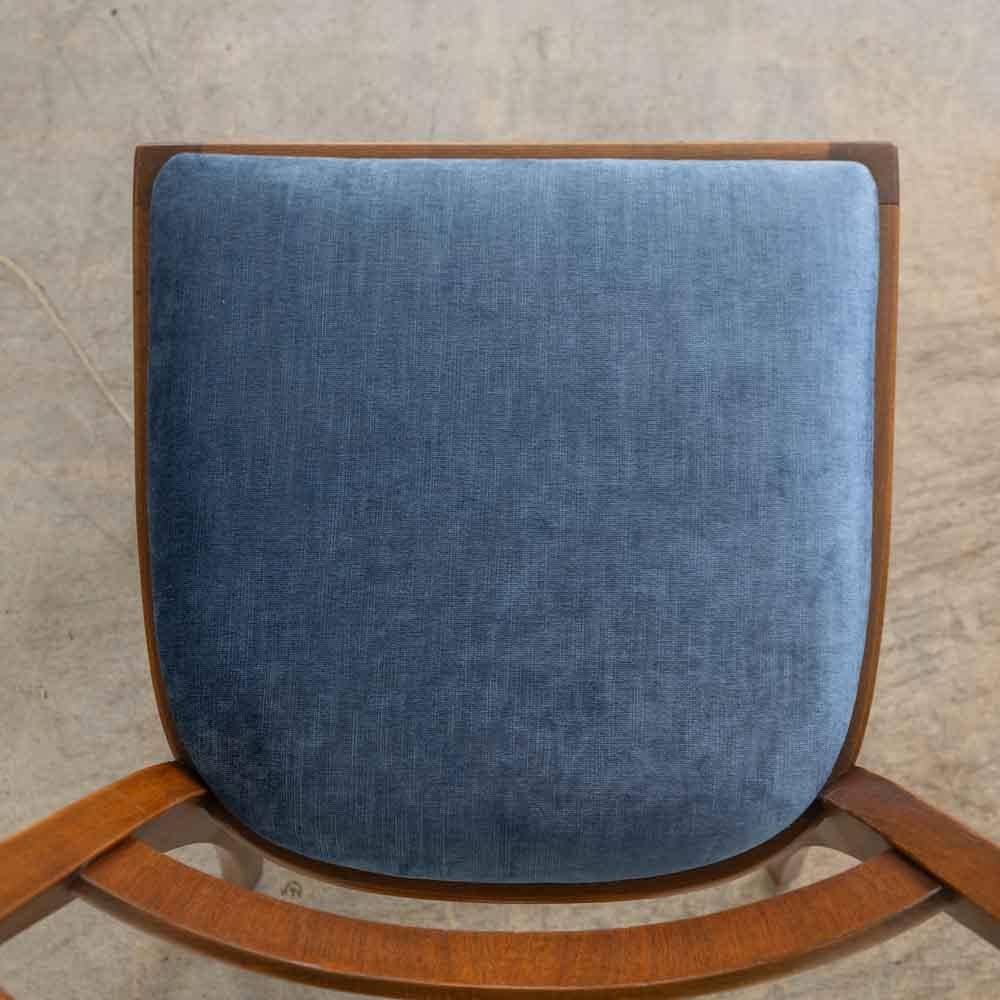 Sedie da pranzo francesi con schienale ondulato in noce del 1930 in vendita 6