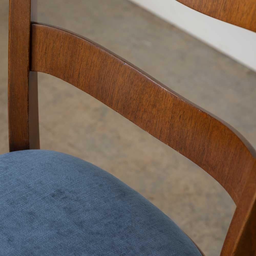 Sedie da pranzo francesi con schienale ondulato in noce del 1930 in vendita 7