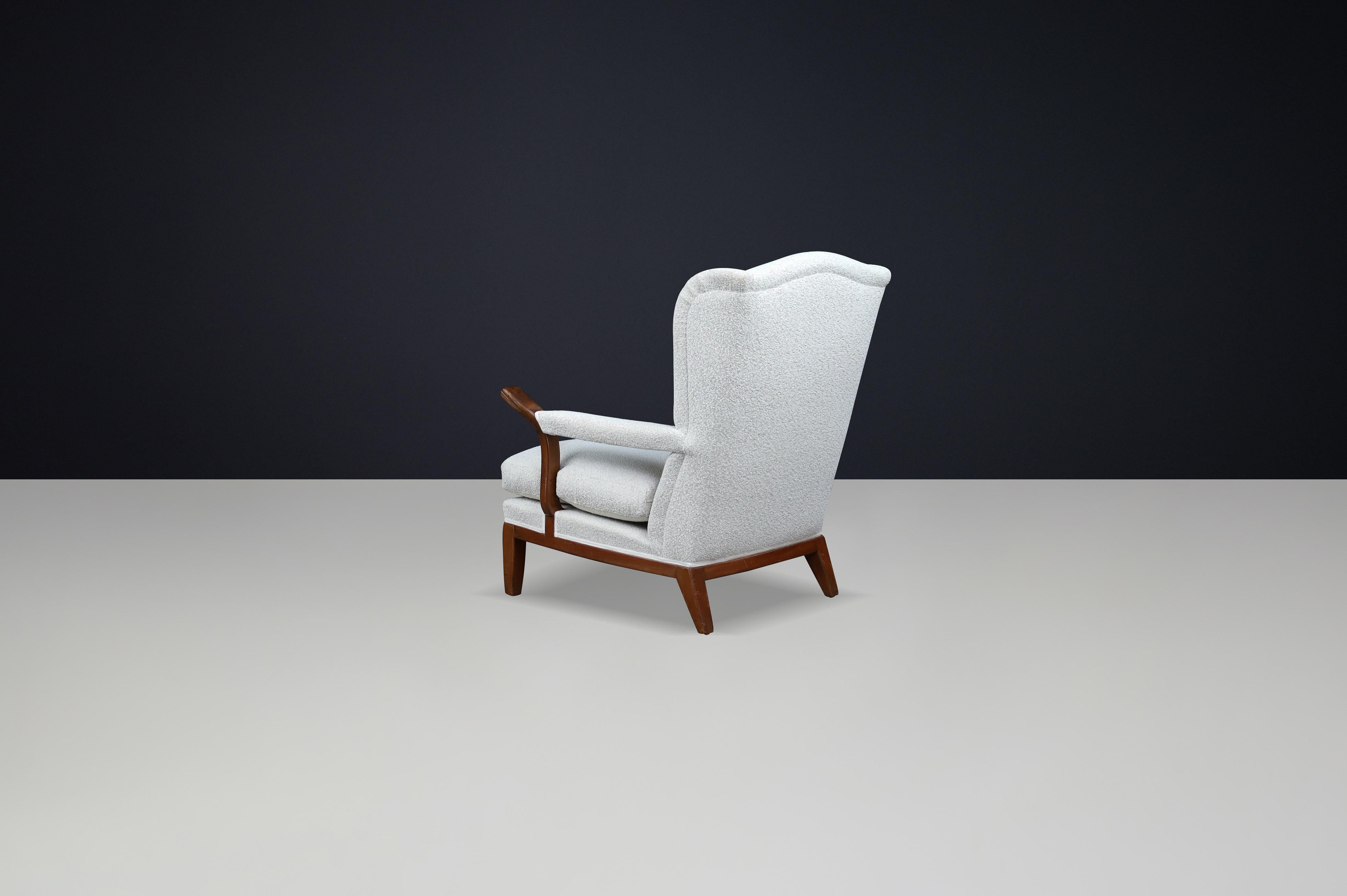 1930s French Wingback Lounge Chairs in the Style of Guillerme et Chambron For Sale 8