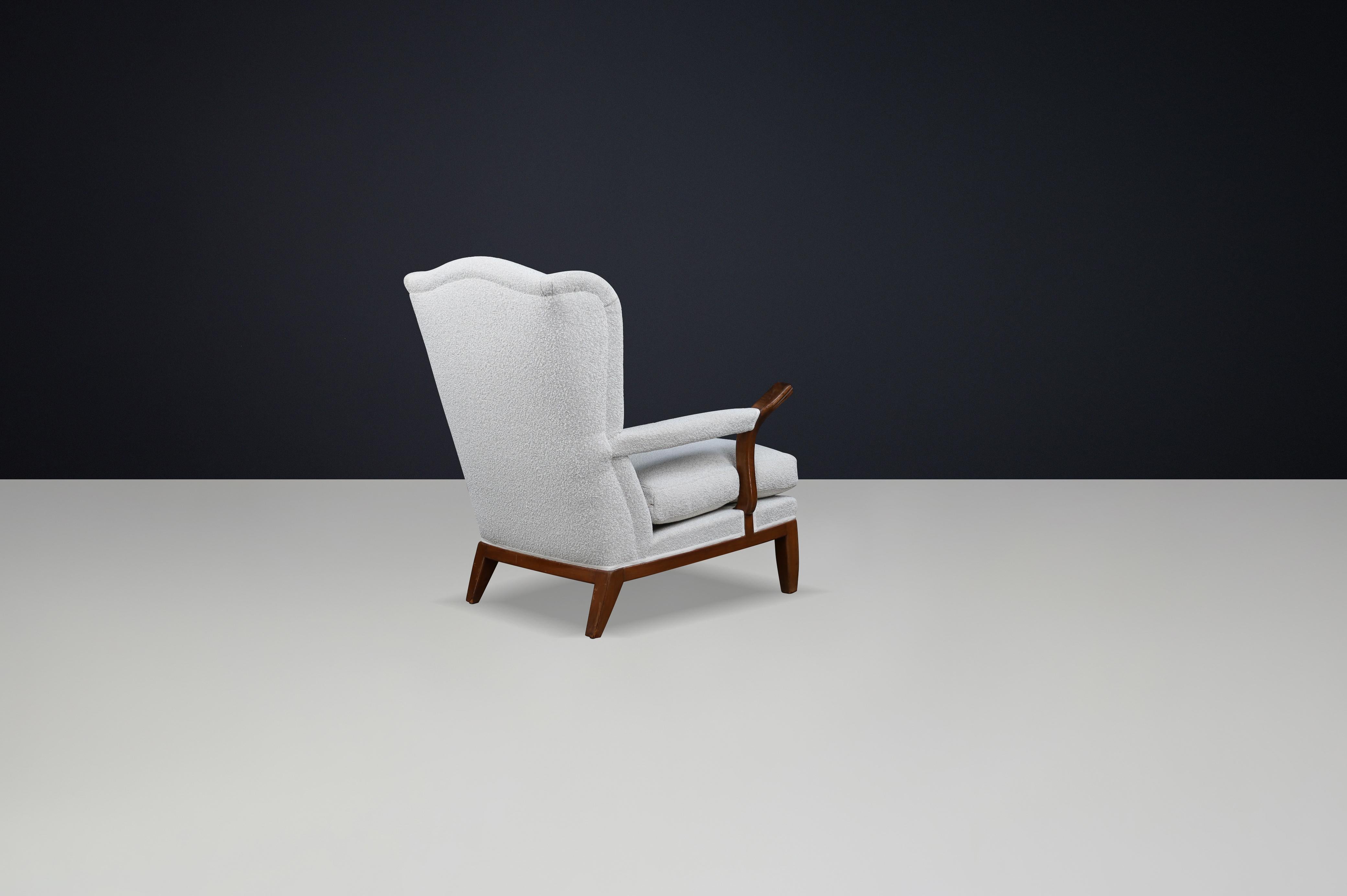 1930s French Wingback Lounge Chairs in the Style of Guillerme et Chambron For Sale 9