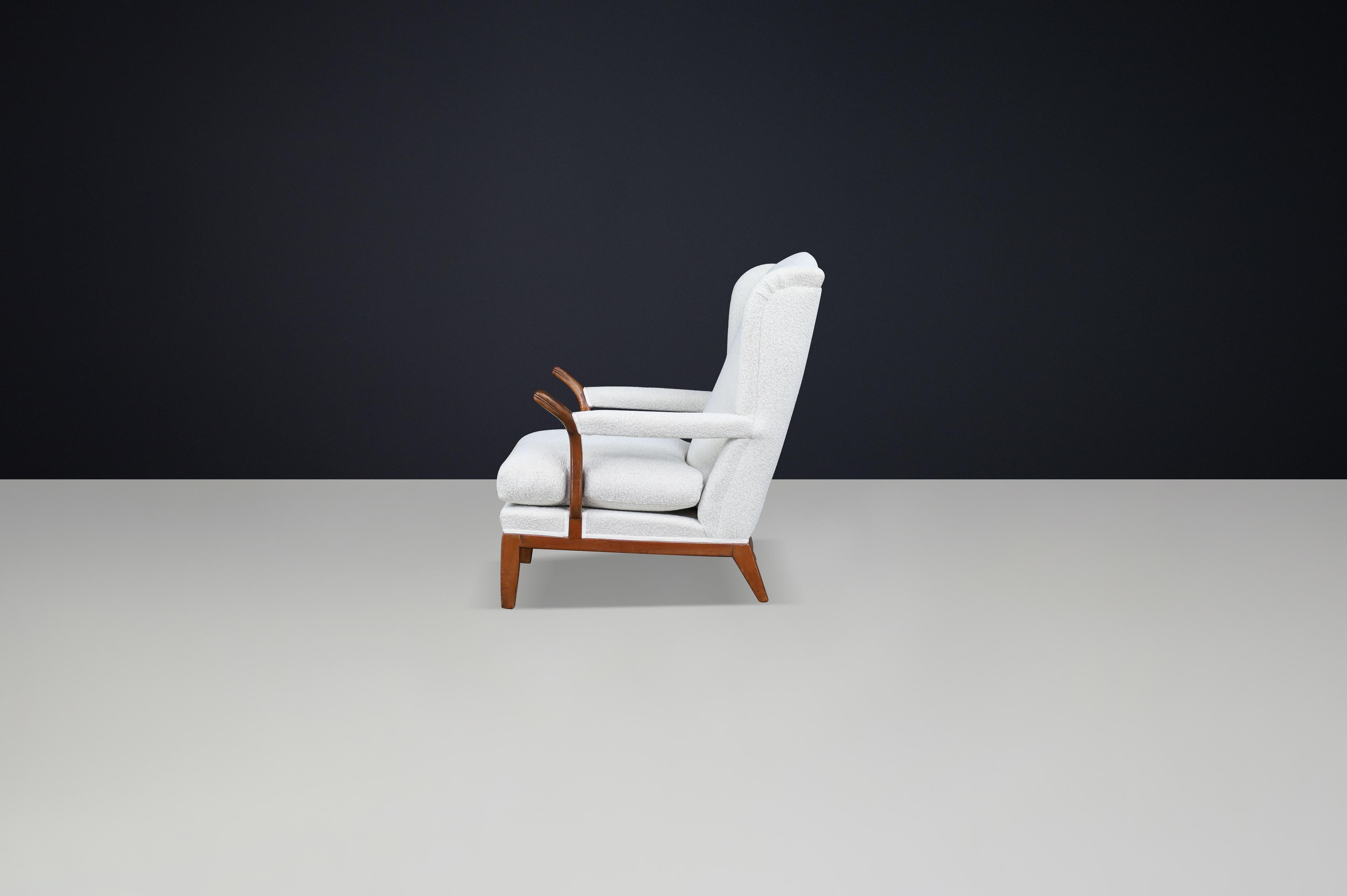 1930s French Wingback Lounge Chairs in the Style of Guillerme et Chambron For Sale 3
