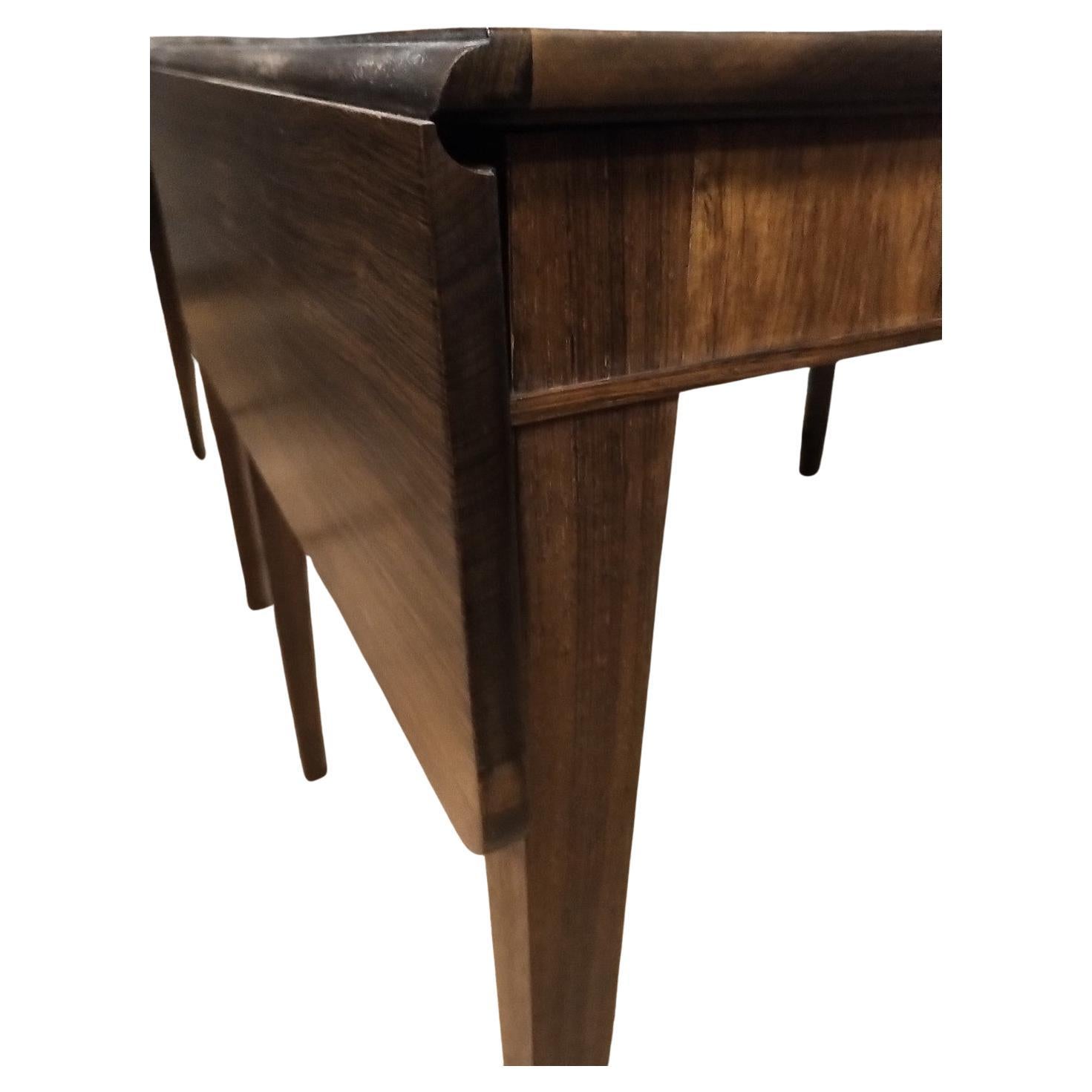 Scandinave moderne 1930s Frits Henningsen Pair of Sofa tables en vente