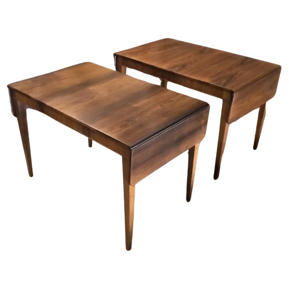 1930s Frits Henningsen Pair of Sofa tables en vente