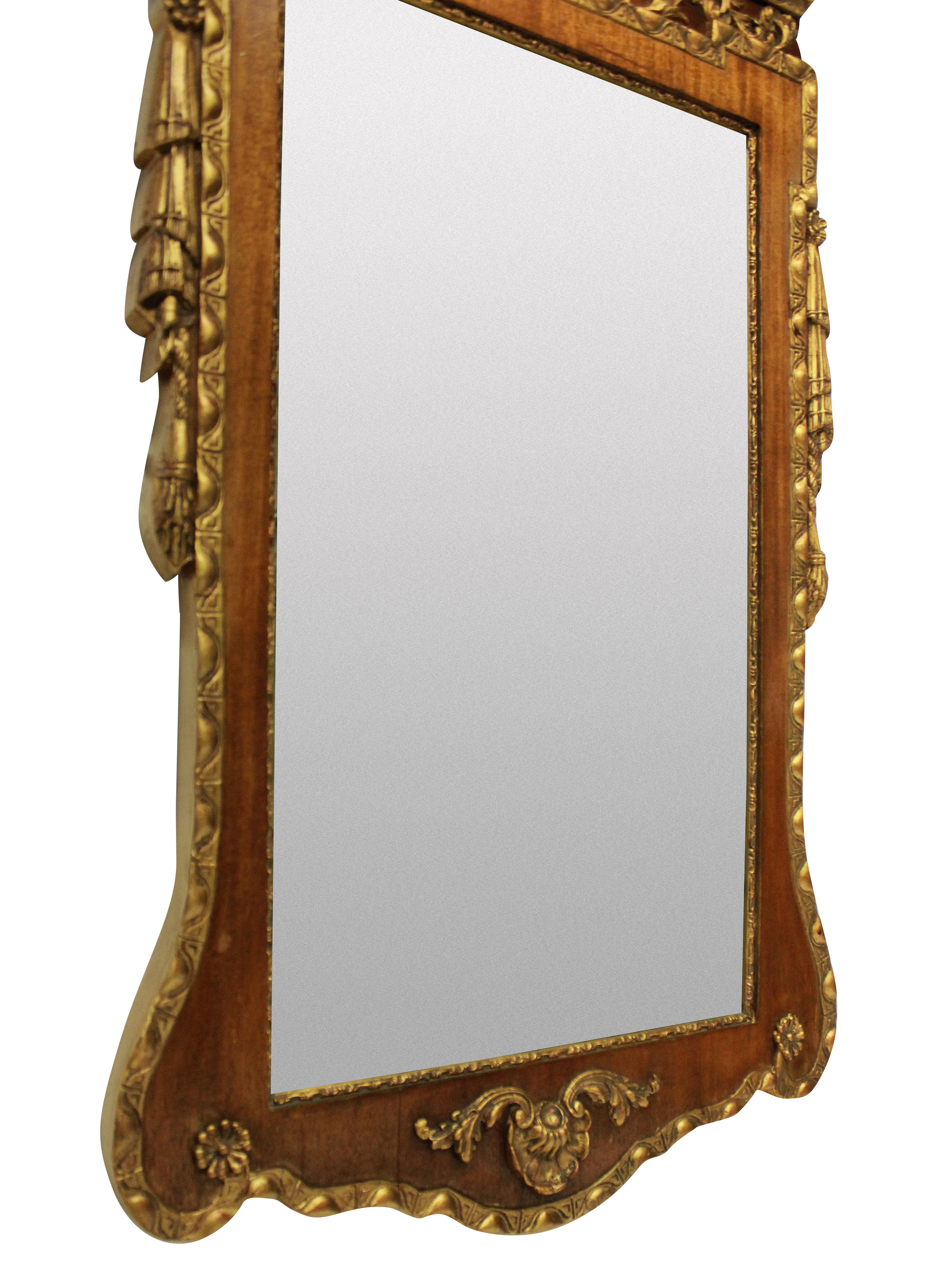 1930s George II Style Walnut and Parcel-Gilt Mirror In Good Condition In London, GB