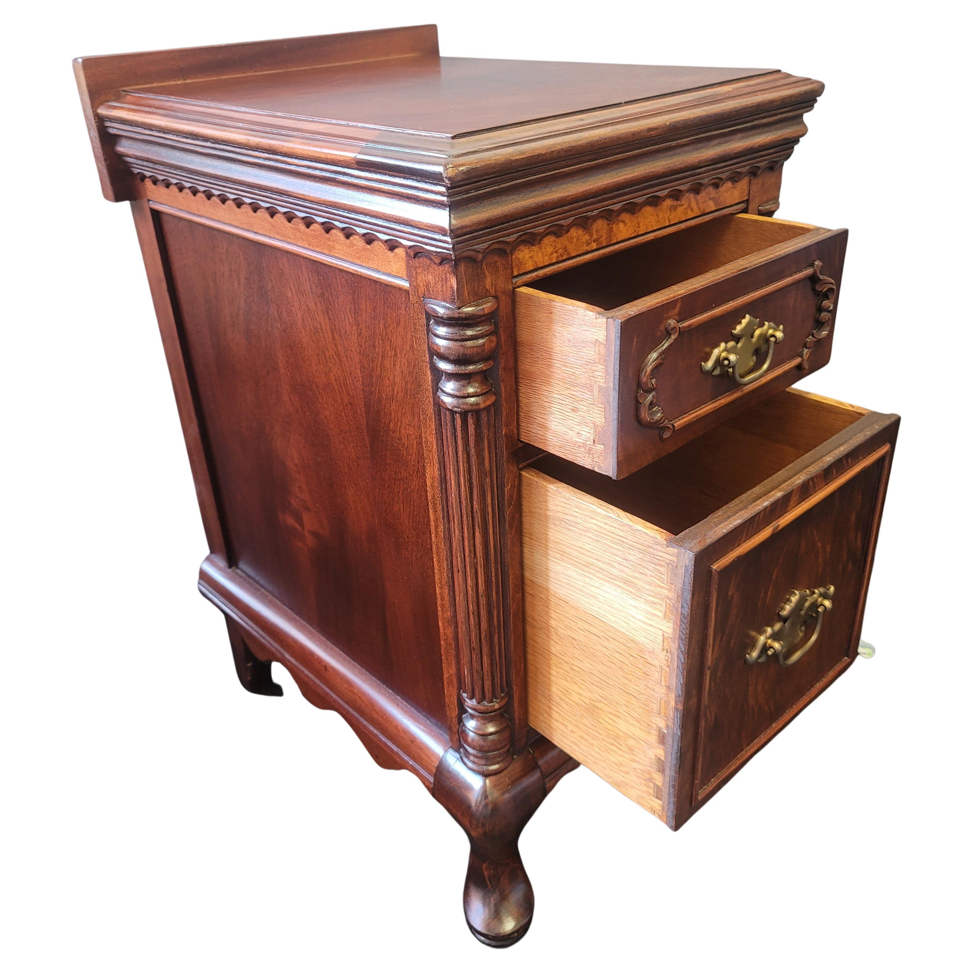 American 1930s Georgian Style Mahogany Bedside Chests Nightstands, a Pair For Sale