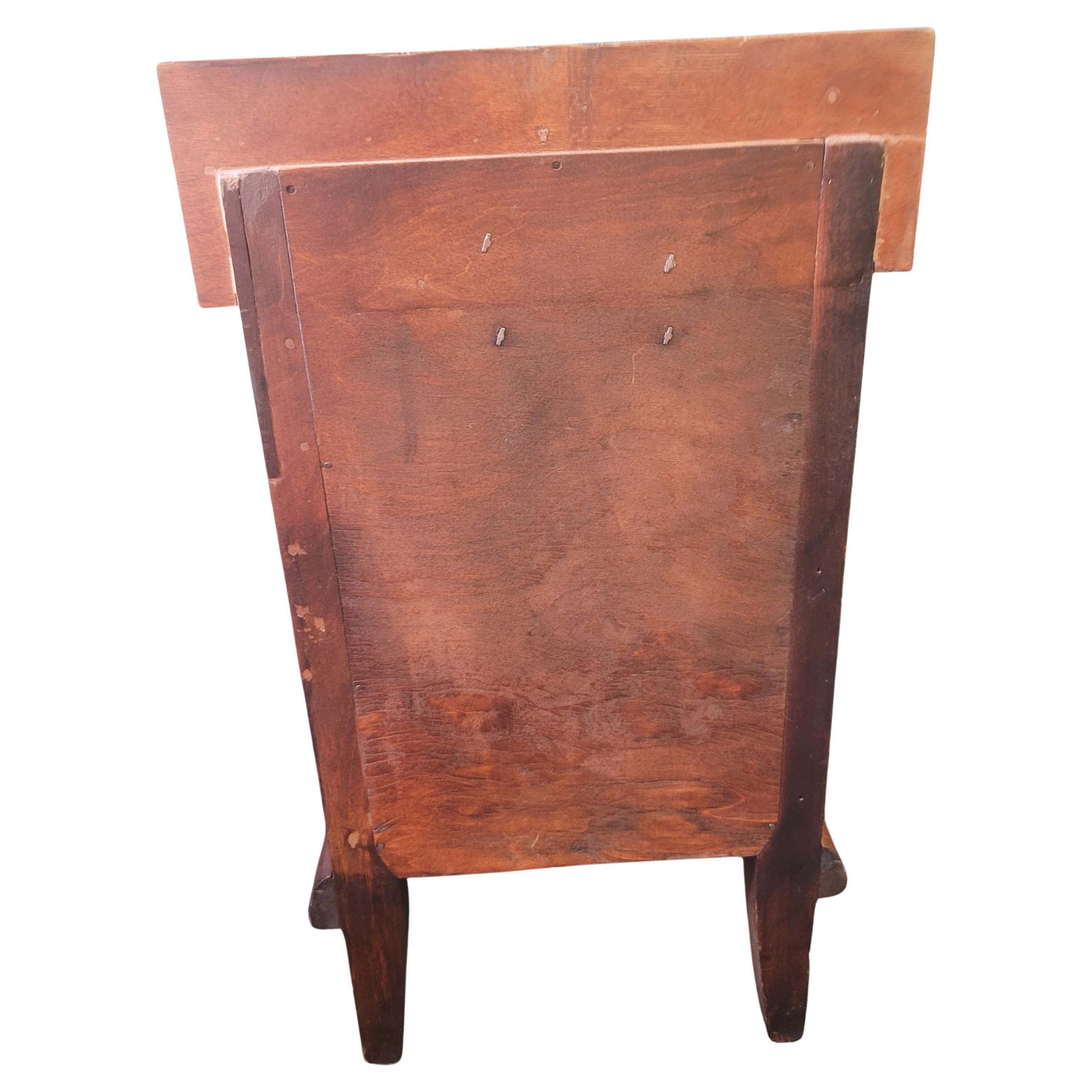 1930s Georgian Style Mahogany Bedside Chests Nightstands, a Pair In Good Condition For Sale In Germantown, MD