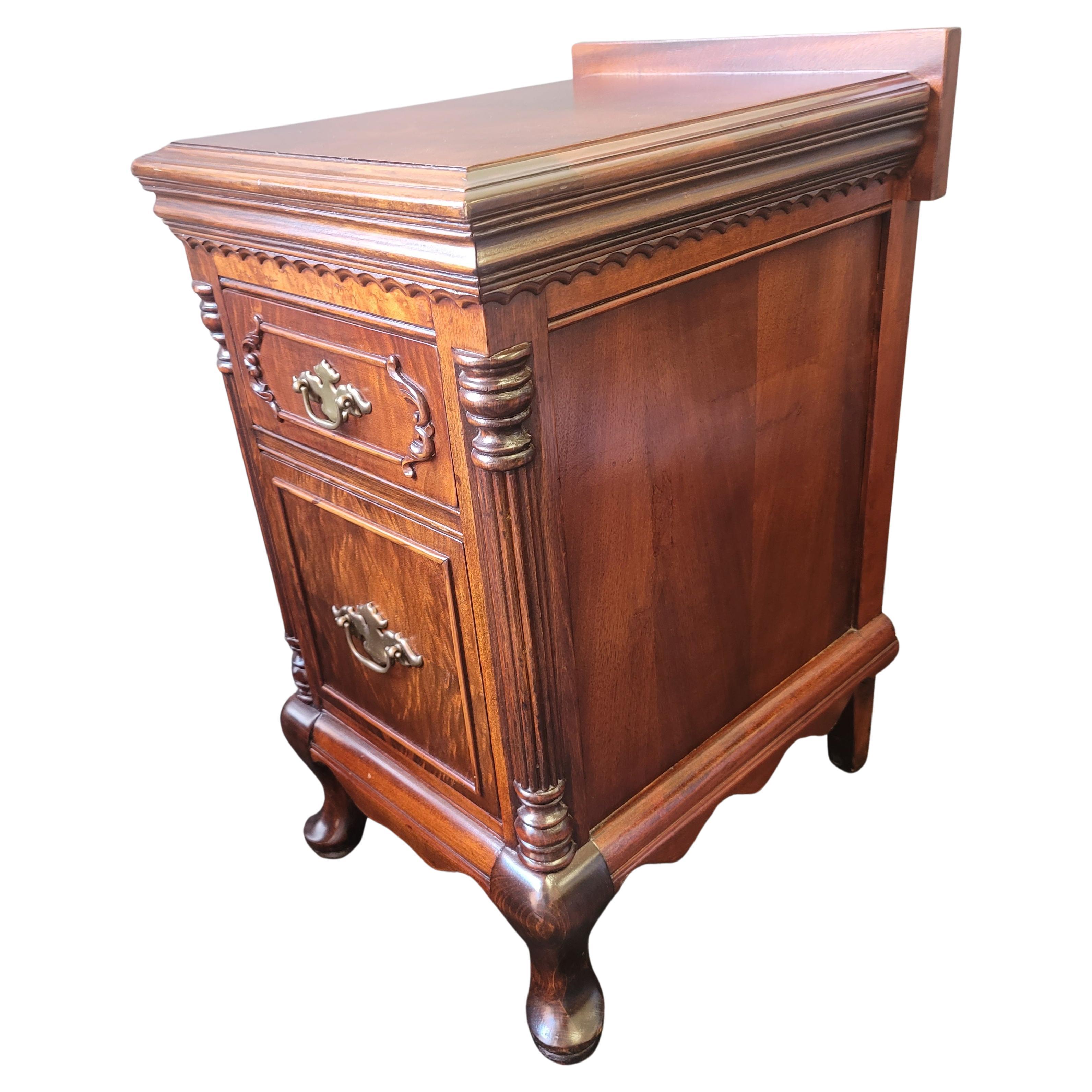 1930s Georgian Style Mahogany Bedside Chests Nightstands, a Pair For Sale 1