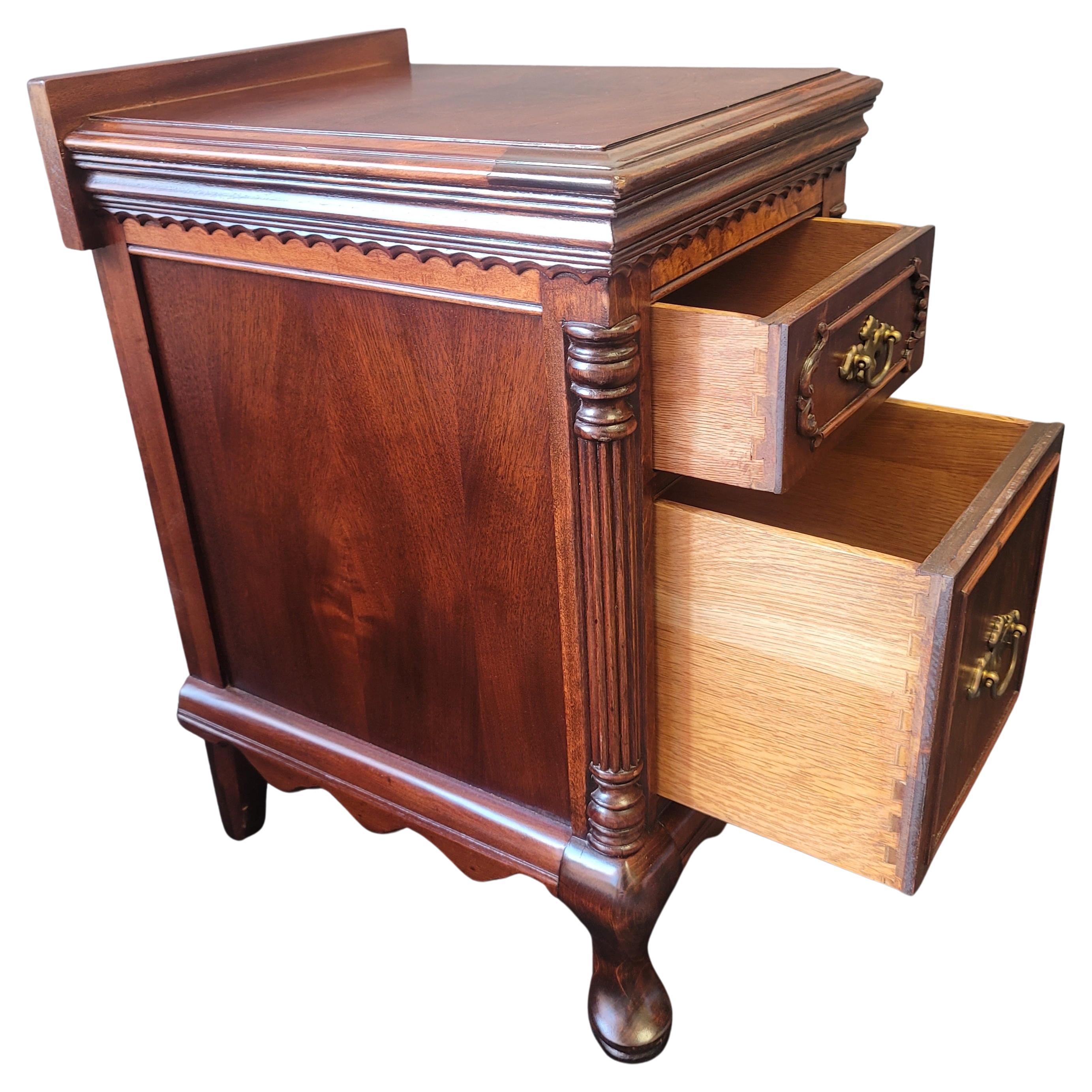 1930s Georgian Style Mahogany Bedside Chests Nightstands, a Pair For Sale 2
