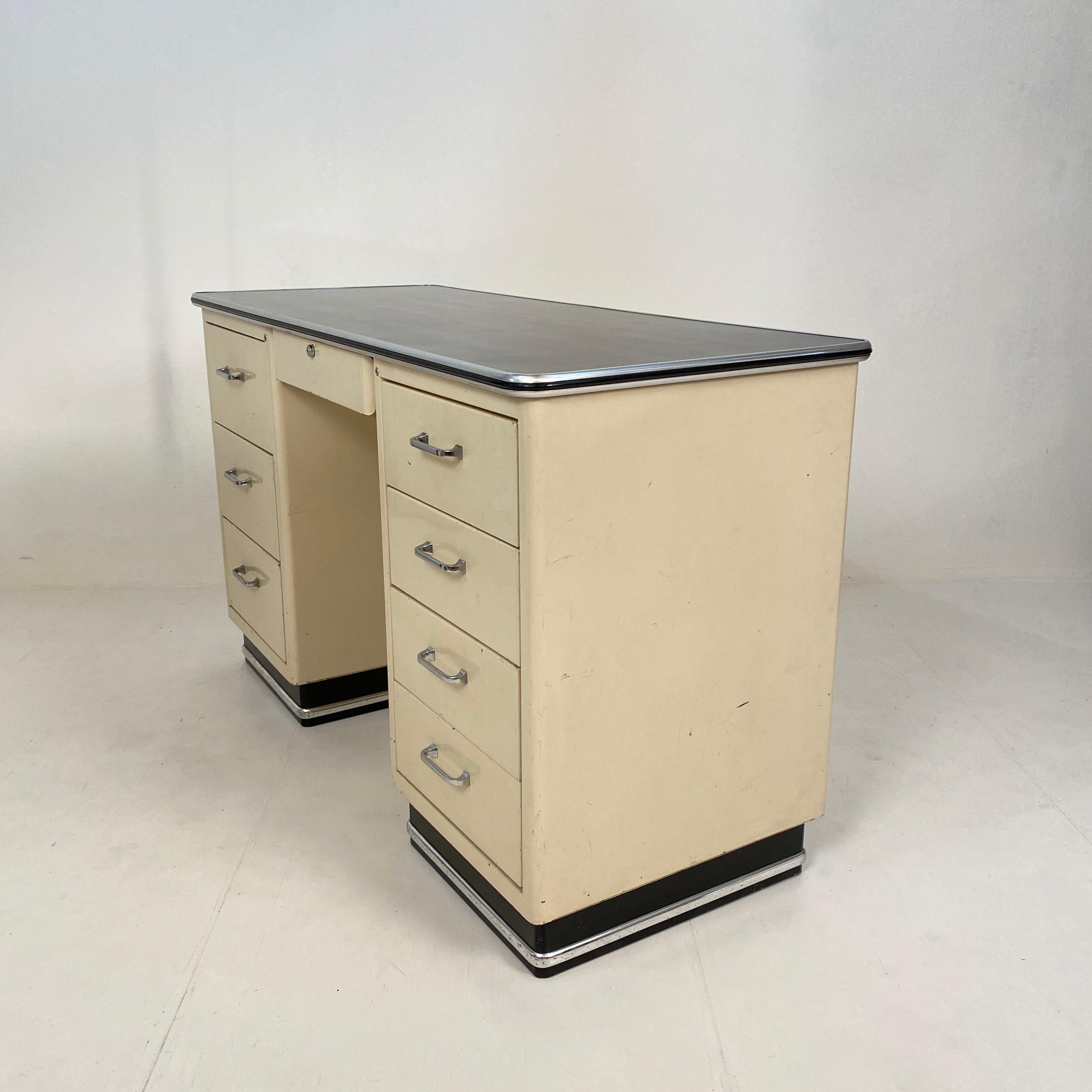 1930s German Bauhaus Desk Out of White Lacquered Metal and a Black Linoleum Top 1