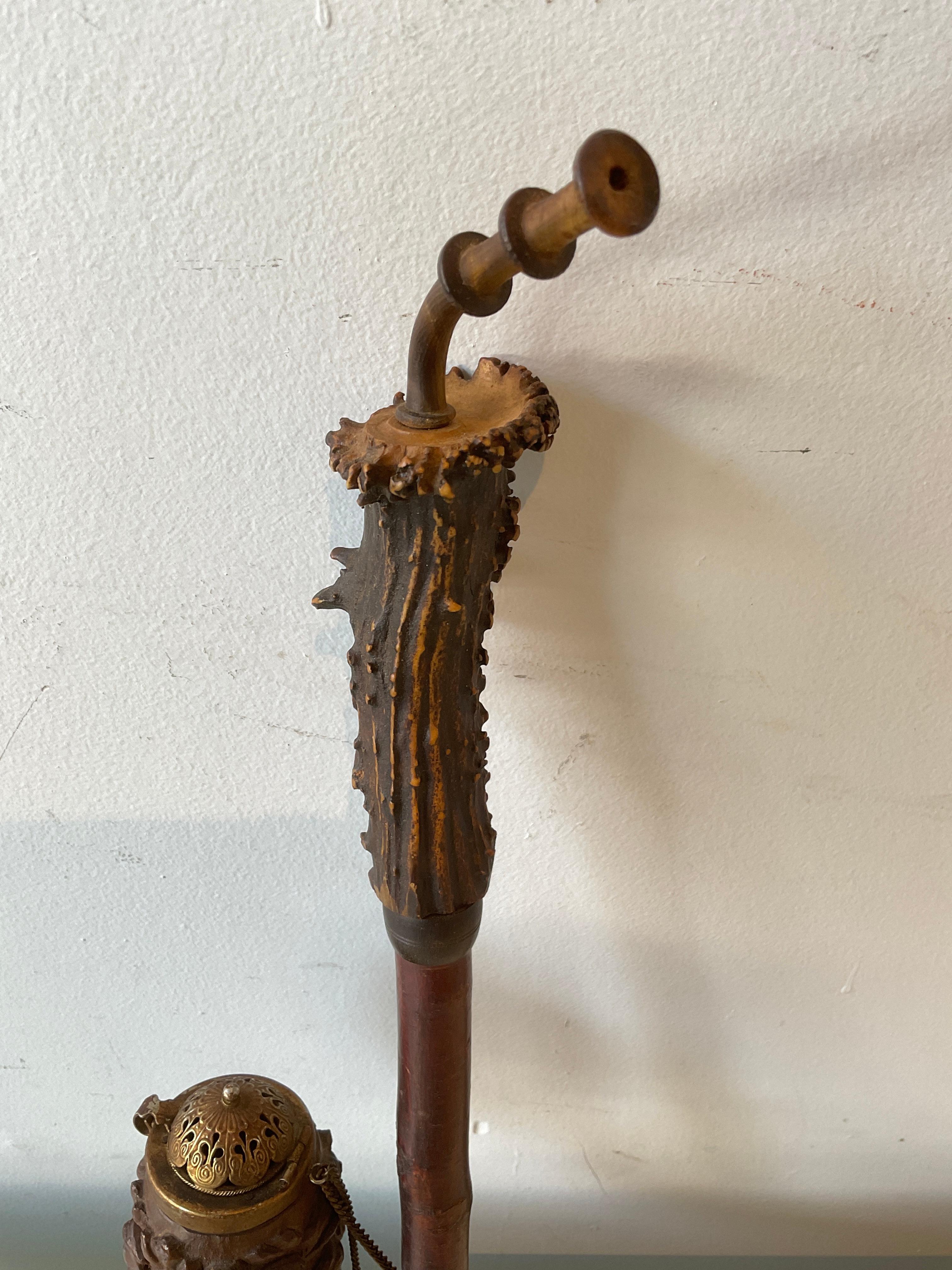 1930s German Black Forest Hand Carved Wood Pipe For Sale 5