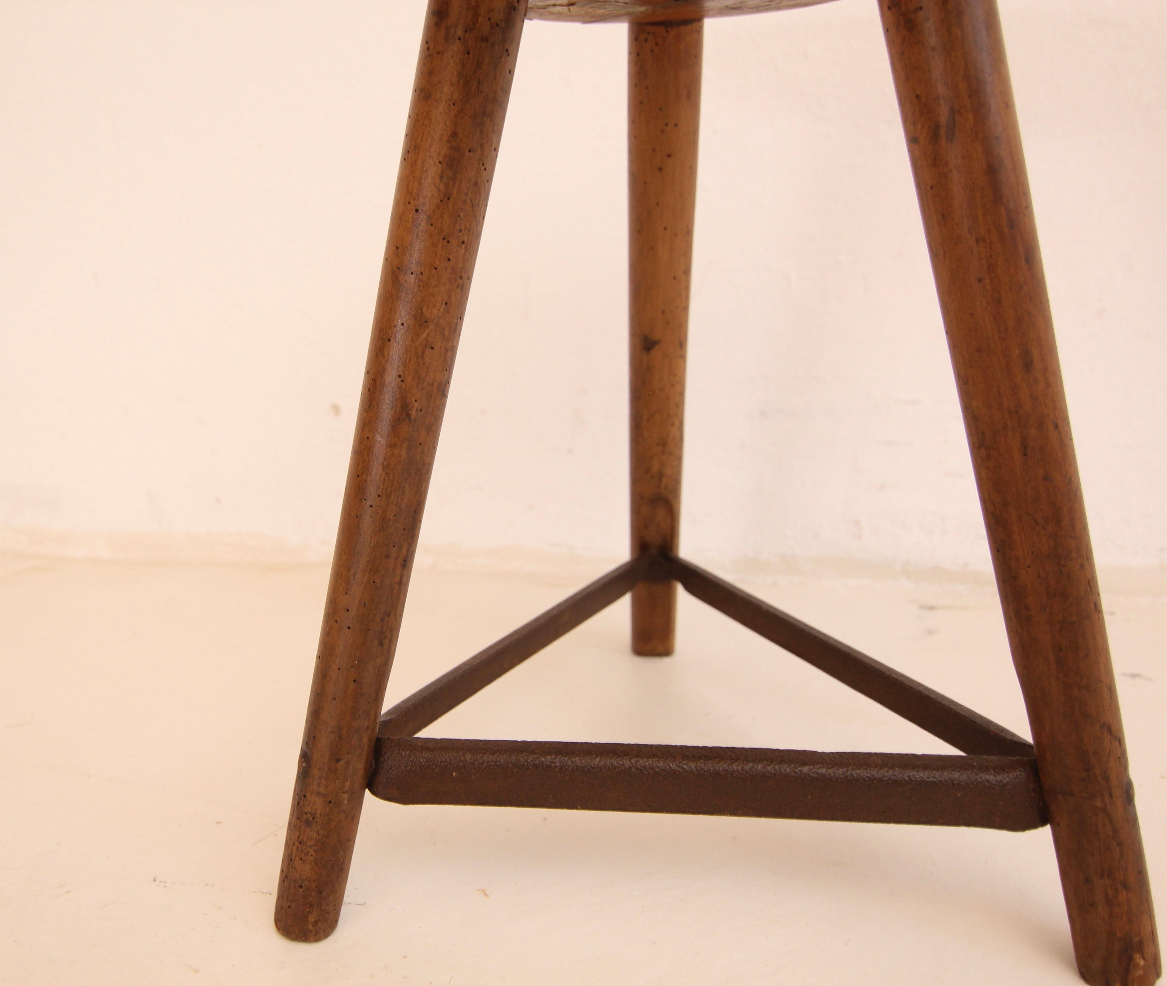 1930`s German Industrial AMA Tripod Wooden Stool For Sale 6