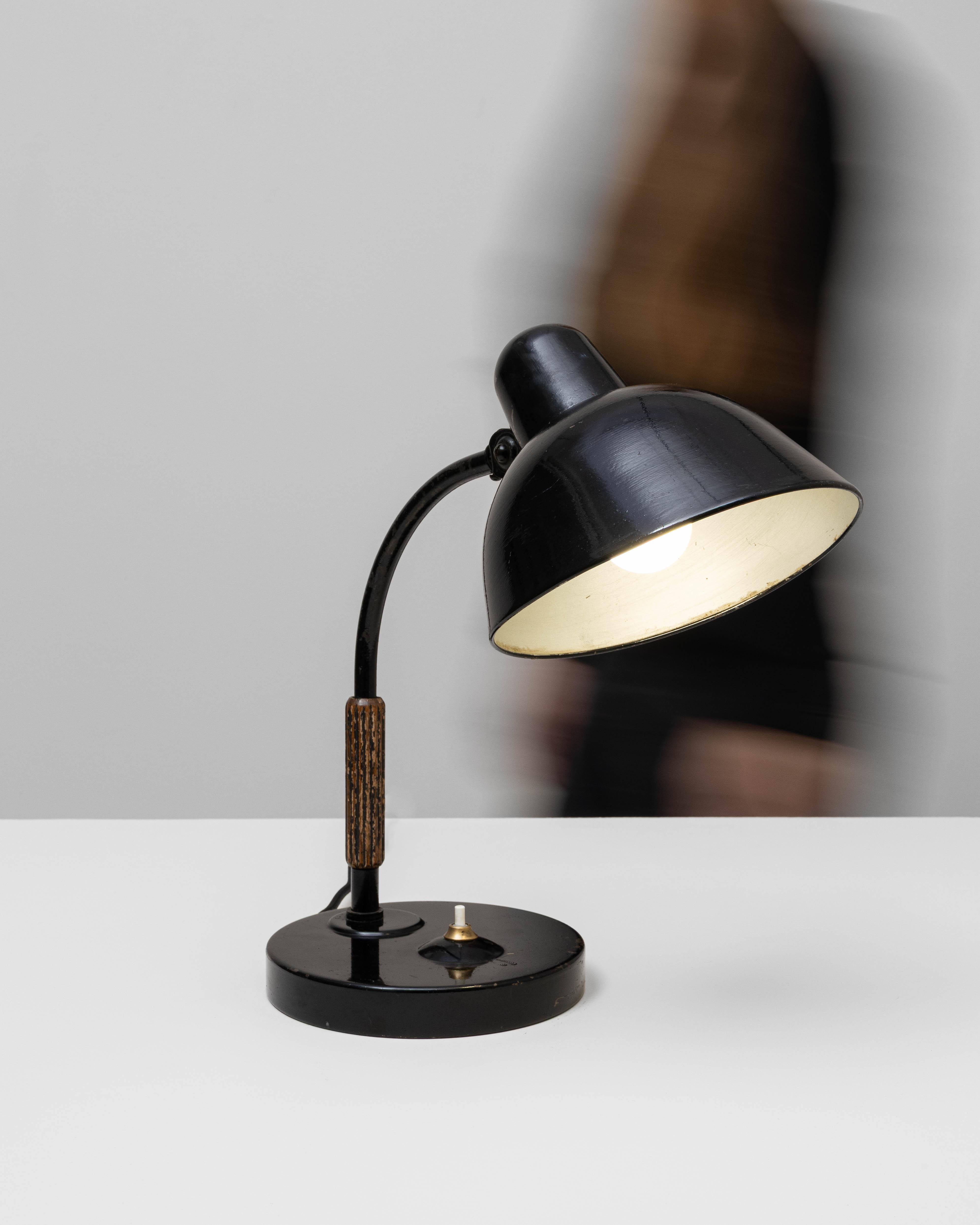 Lámpara de mesa alemana de metal modelo L99 de los años 30, de Siemens en venta 7