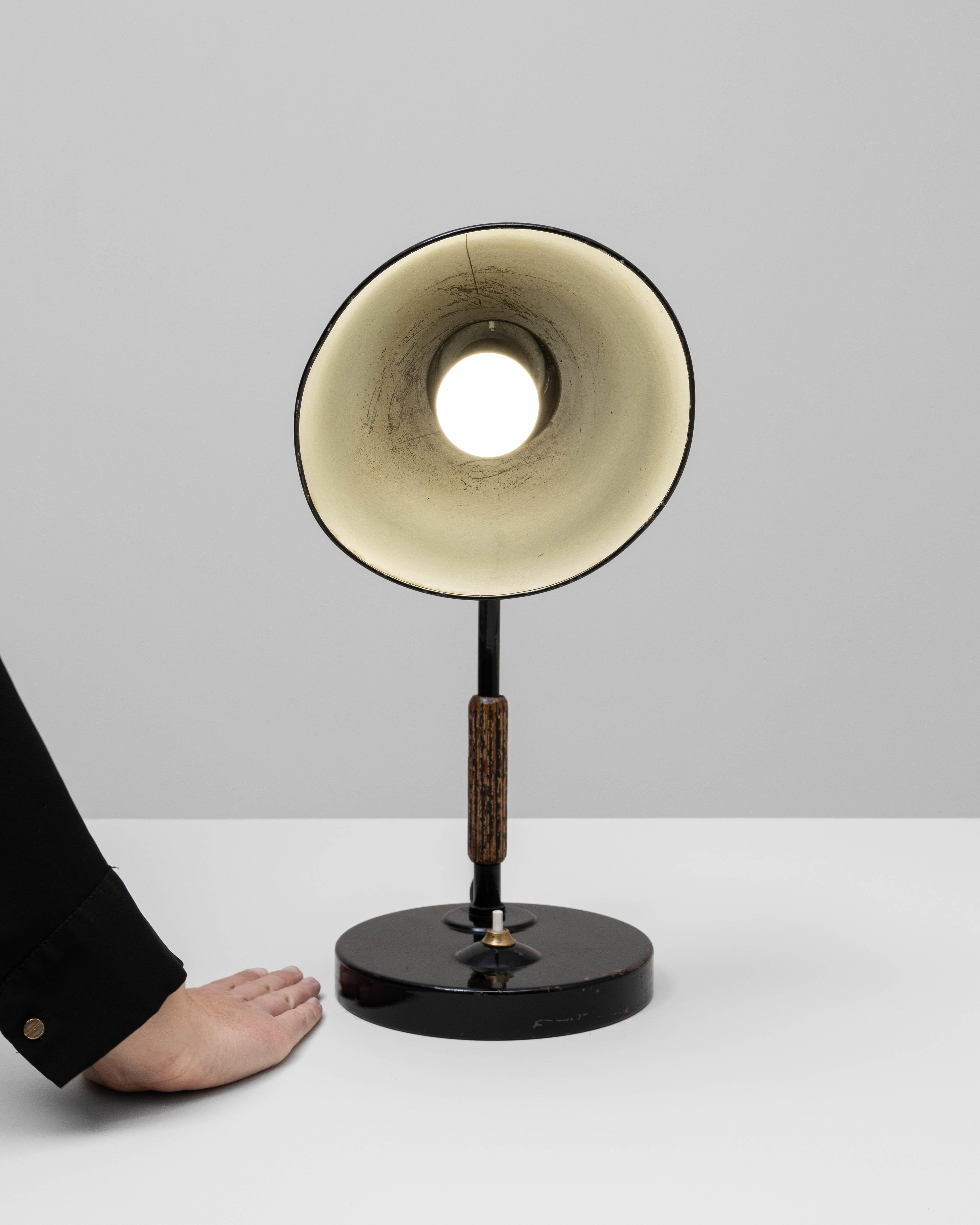 Lámpara de mesa alemana de metal modelo L99 de los años 30, de Siemens Metal en venta