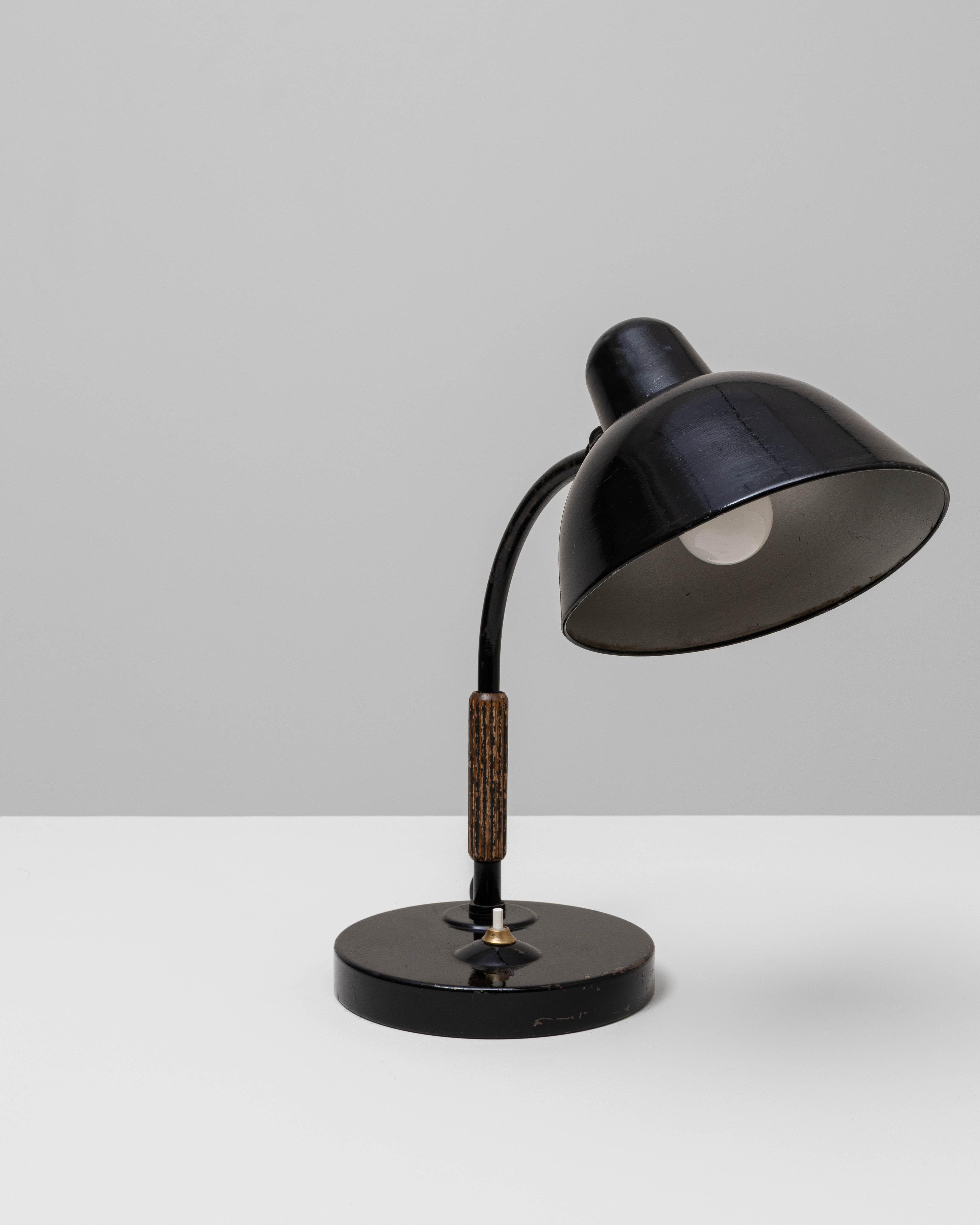 Lámpara de mesa alemana de metal modelo L99 de los años 30, de Siemens en venta 1