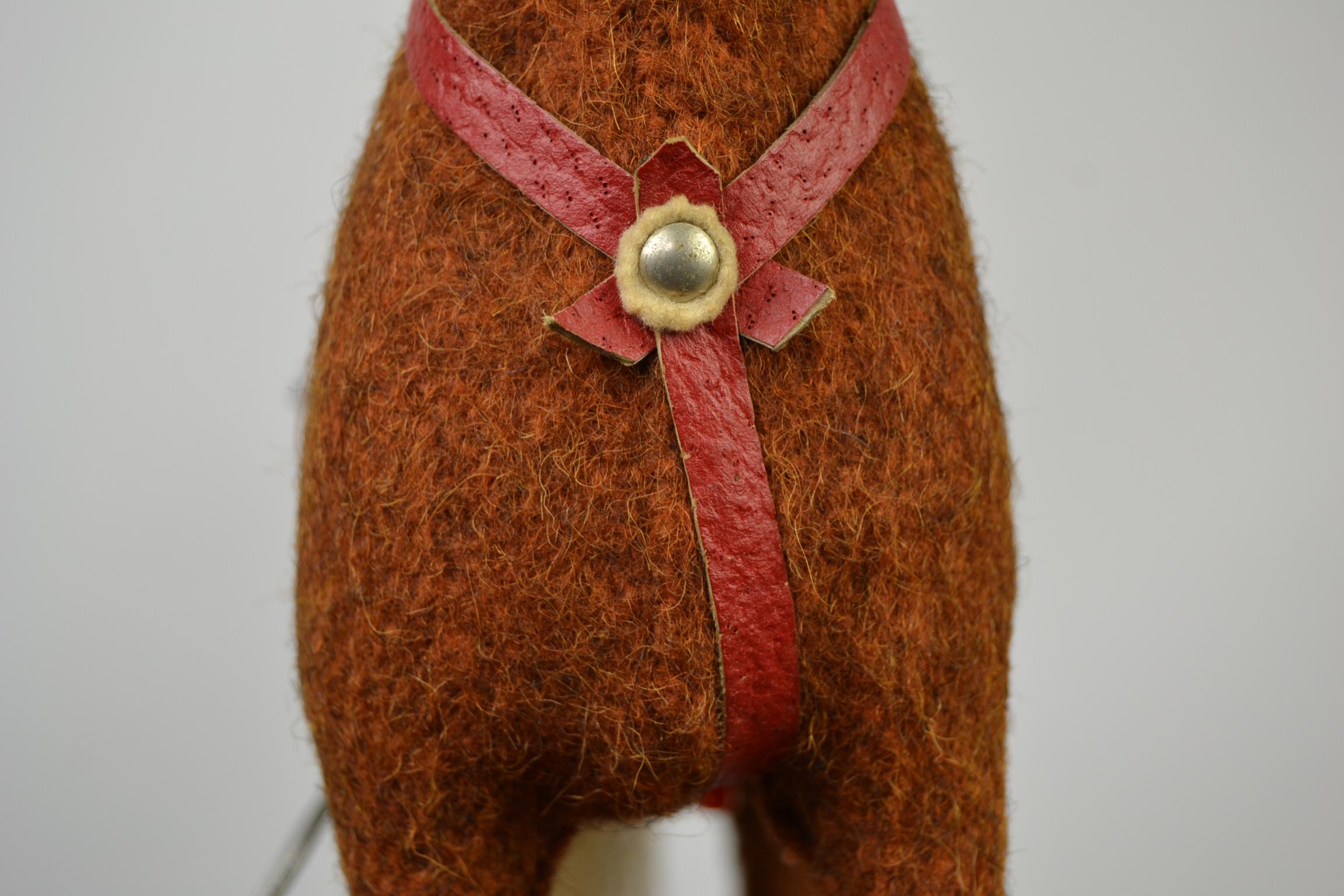 20th Century 1930s German Pull Toy Horse , Burlap Over Wood For Sale