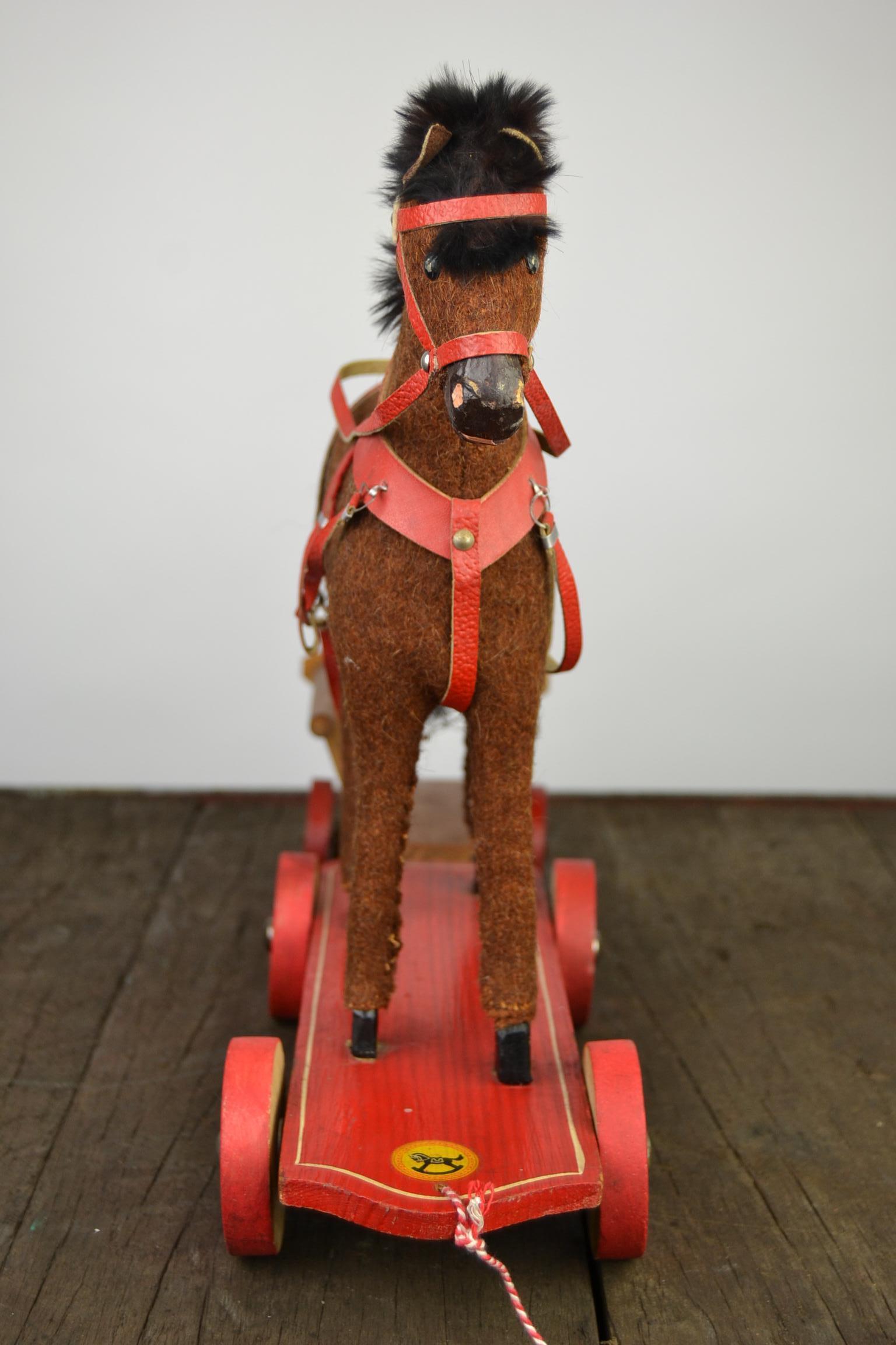 1930s German Pull Toy Horse with Cart, Burlap over Wood For Sale 3