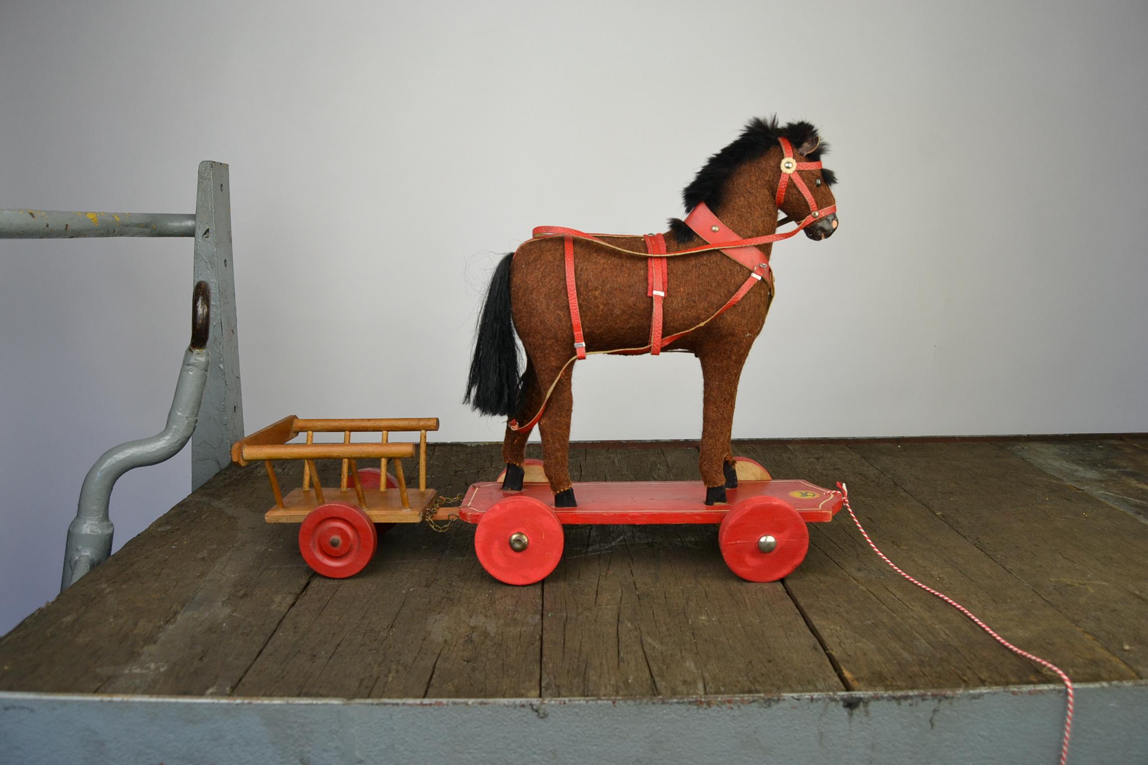 1930s German Pull Toy Horse with Cart, Burlap over Wood For Sale 11