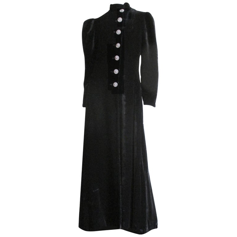 Gladding's 1930s Silk Velvet Full Length Coat For Sale at 1stDibs
