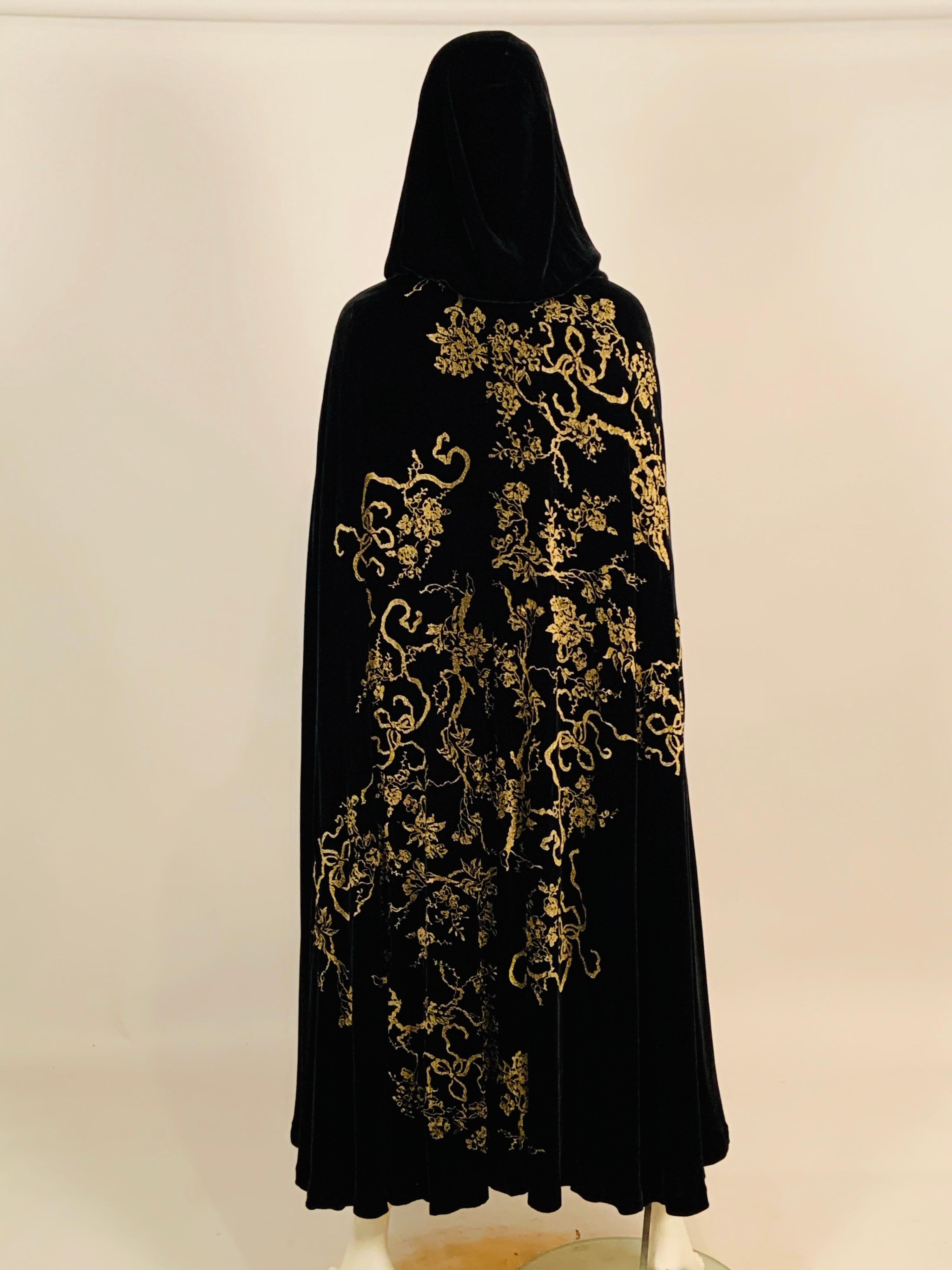 1930's Gold Stenciled Black Silk Velvet Cape, Style of Fortuny and Gallenga 5